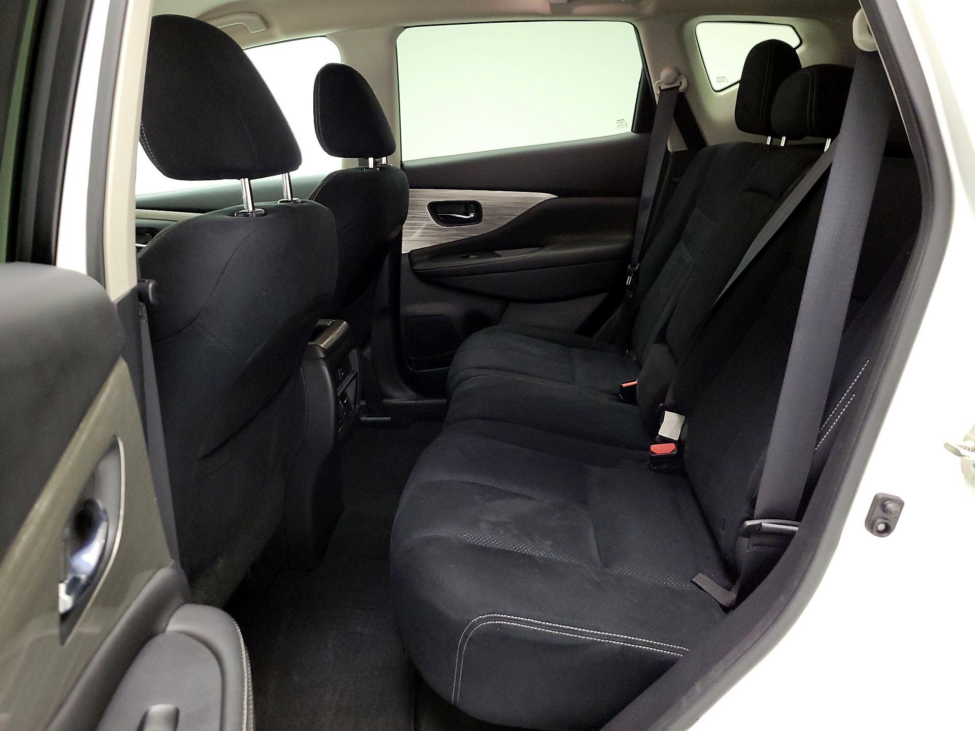 Thumbnail: 2017 Nissan Murano - 18