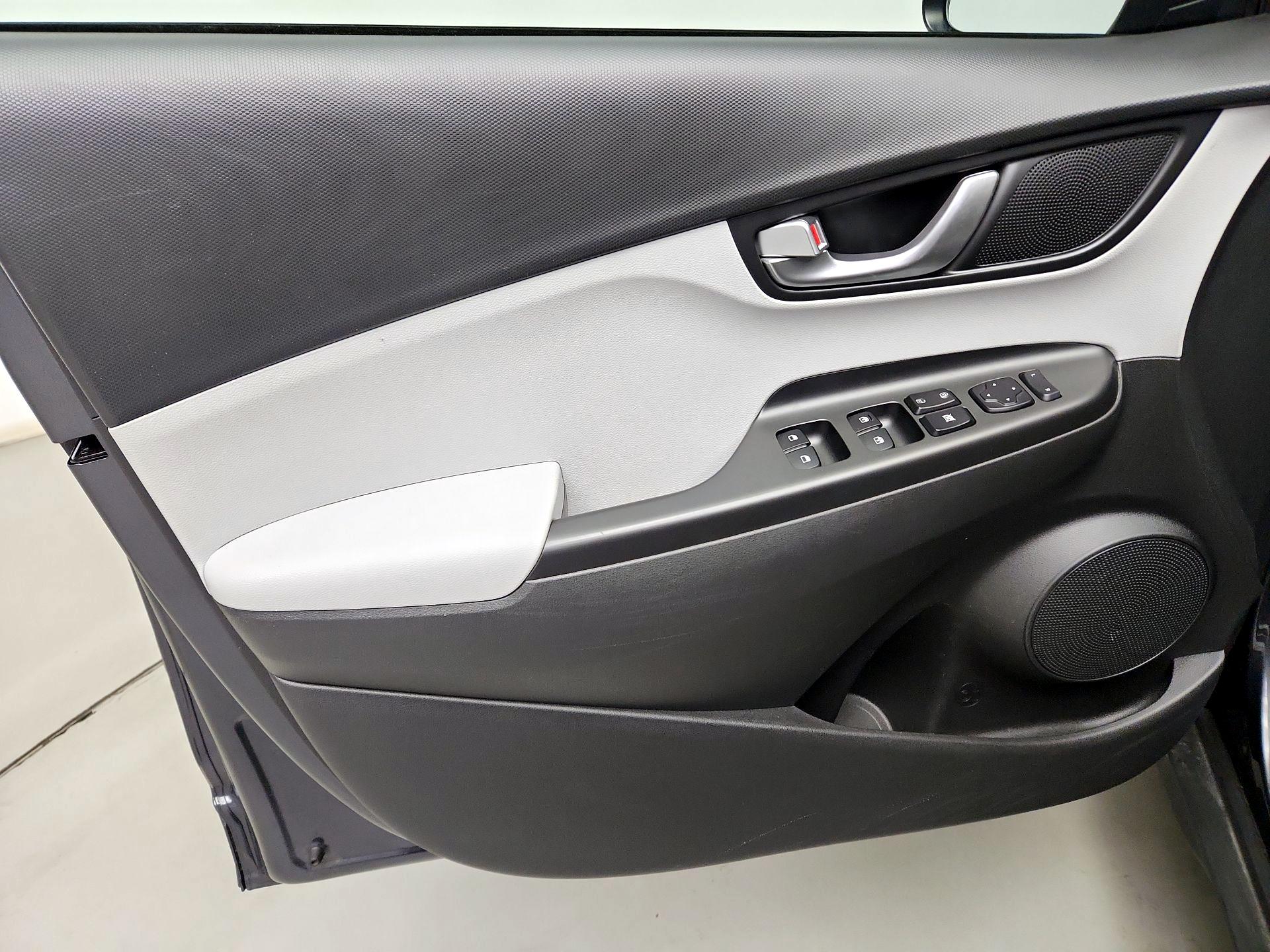 Thumbnail: 2022 Hyundai Kona - 12