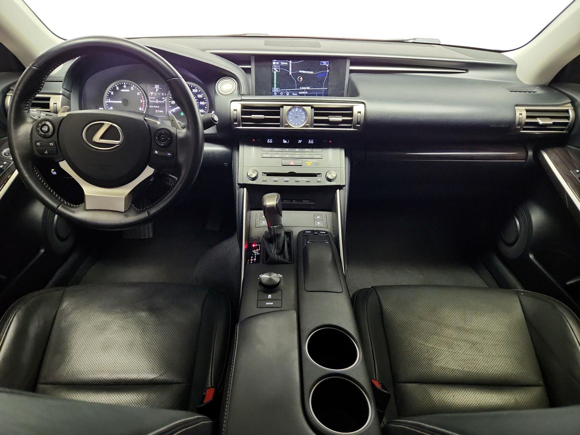 Thumbnail: 2015 Lexus IS - 9