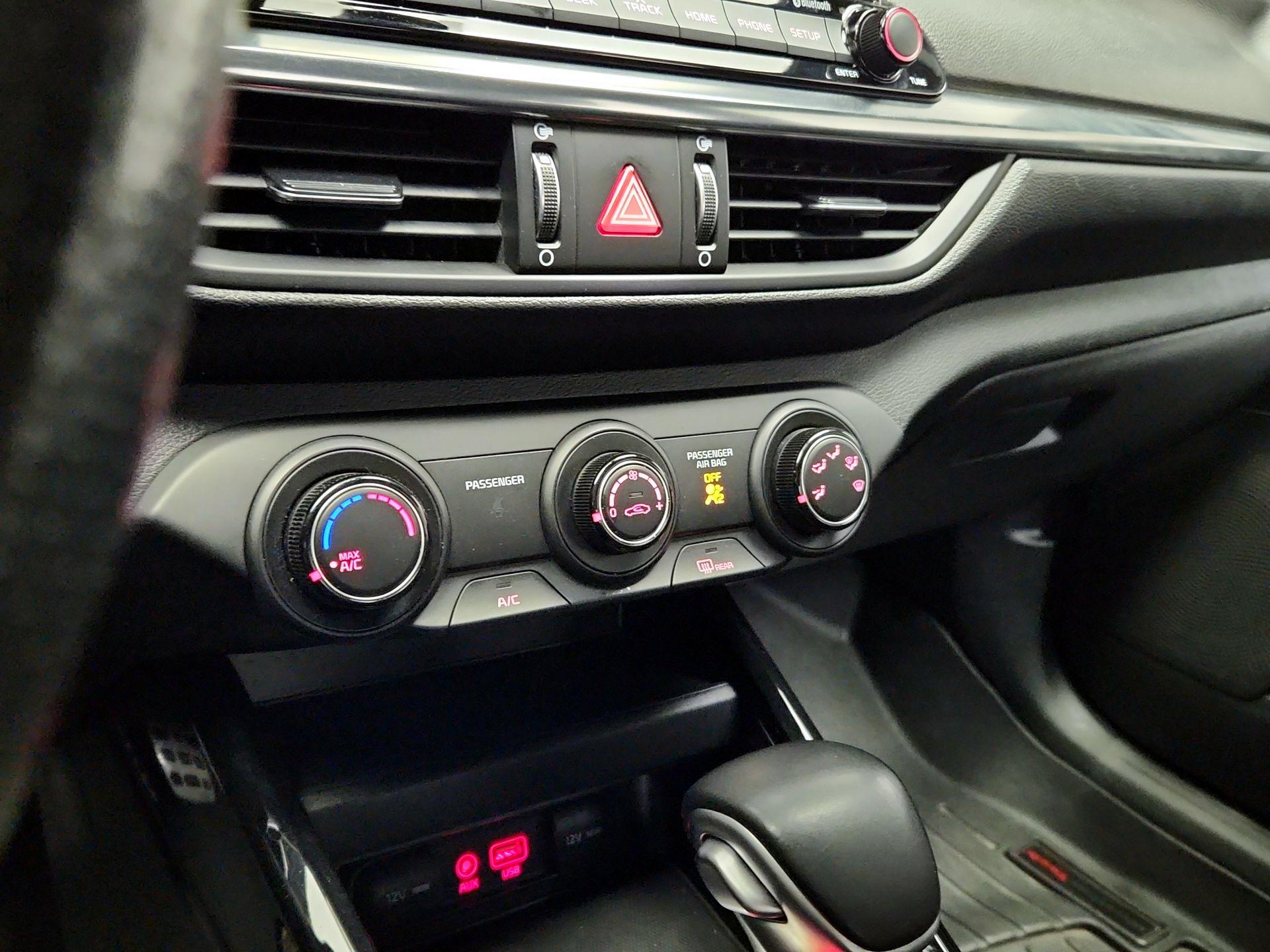 Thumbnail: 2021 Kia Forte - 16
