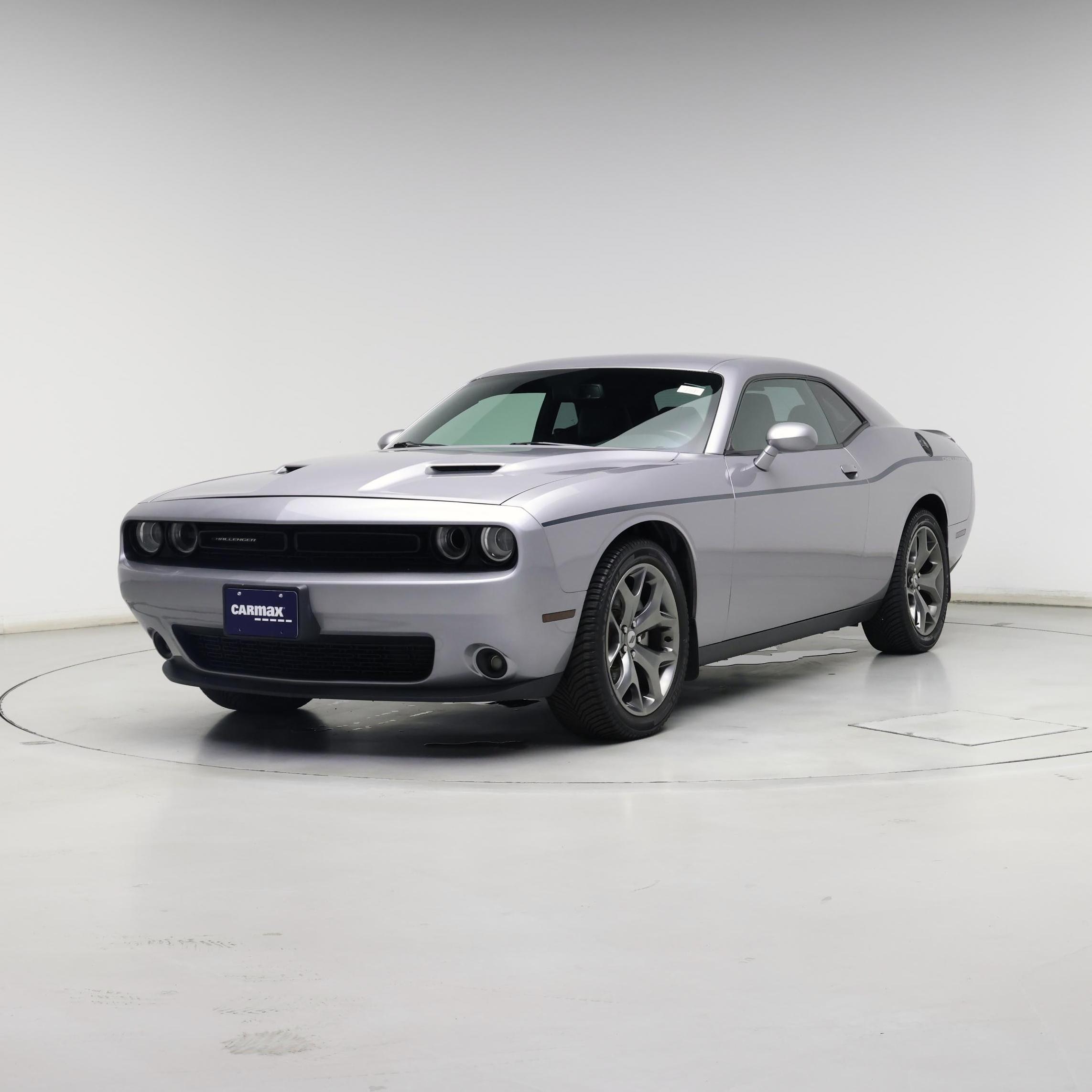 Thumbnail: 2017 Dodge Challenger - 4