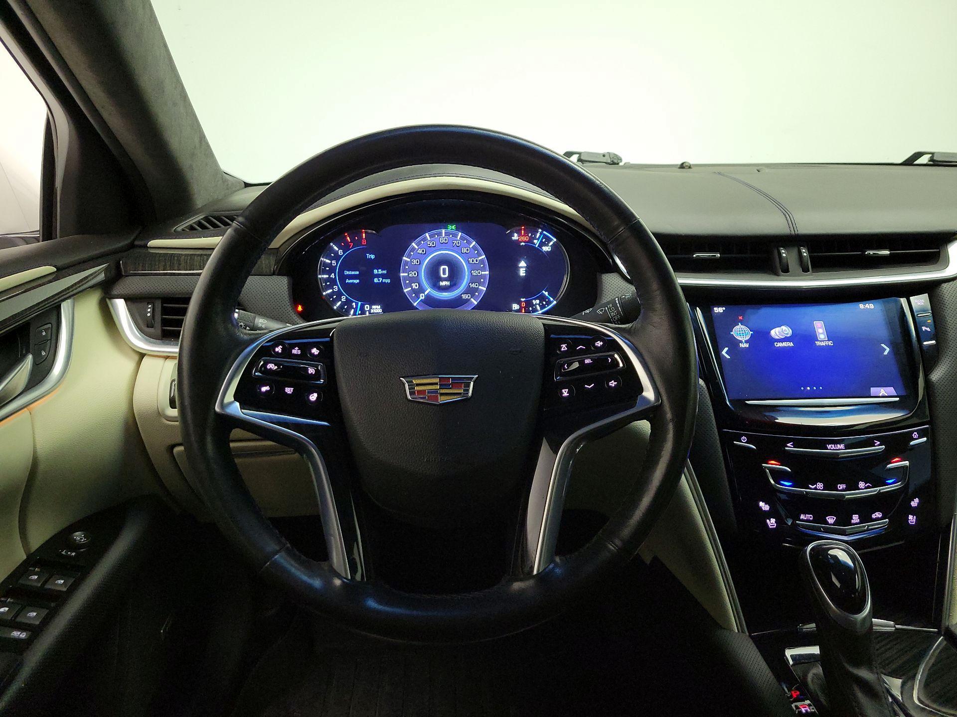 Thumbnail: 2016 Cadillac XTS - 10