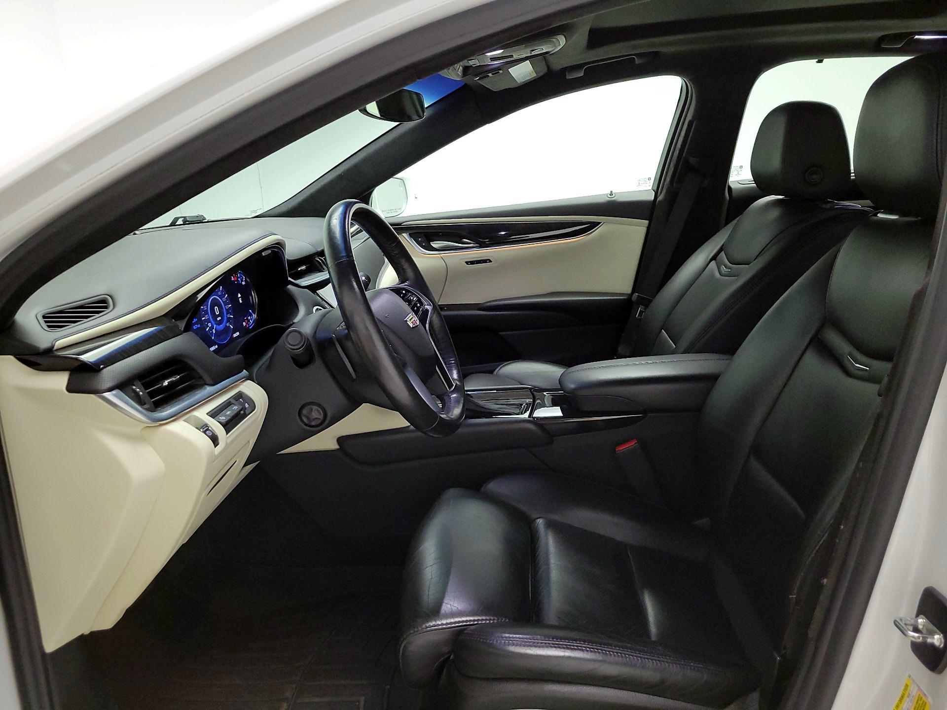 Thumbnail: 2016 Cadillac XTS - 11