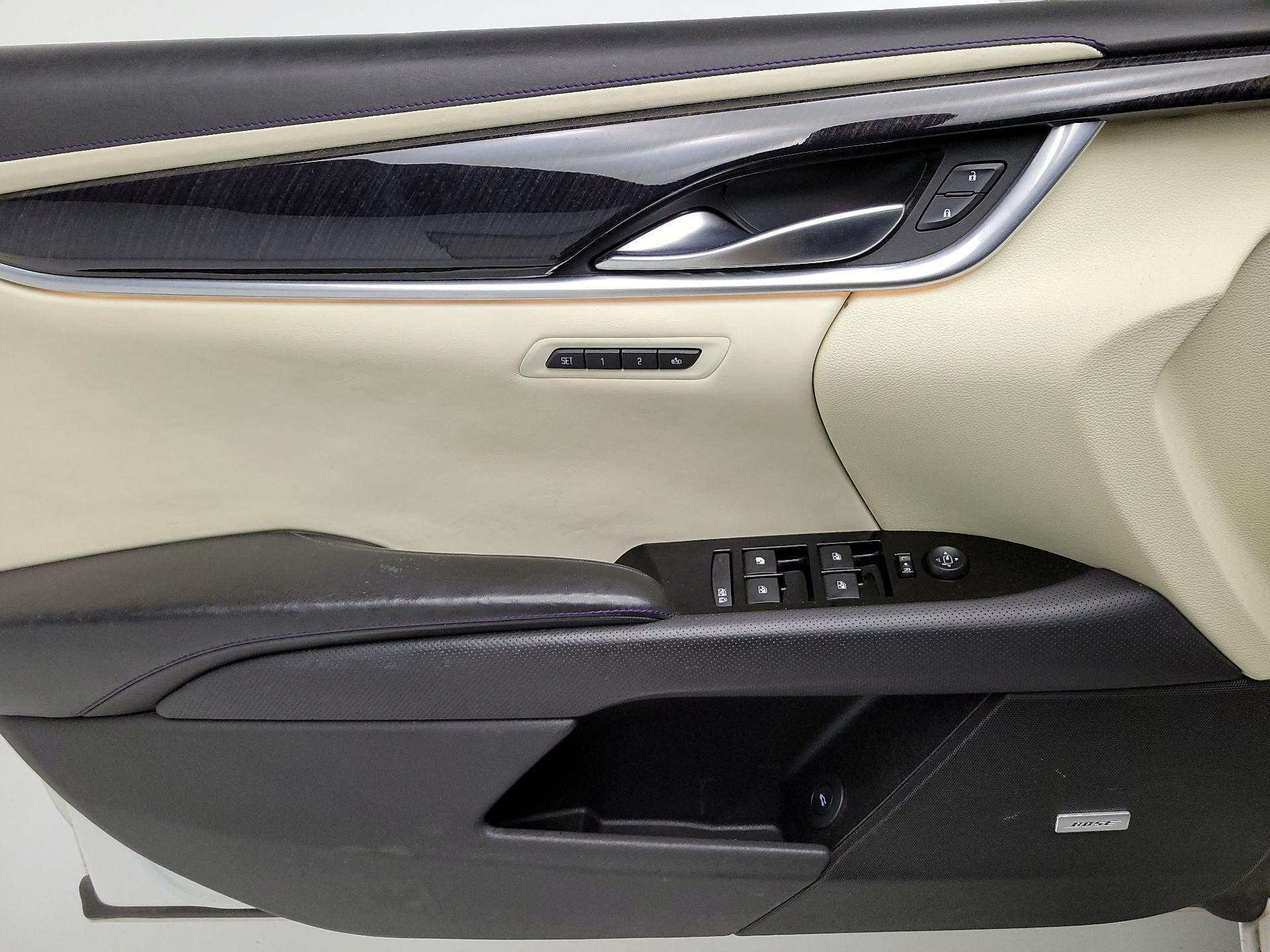 Thumbnail: 2016 Cadillac XTS - 12