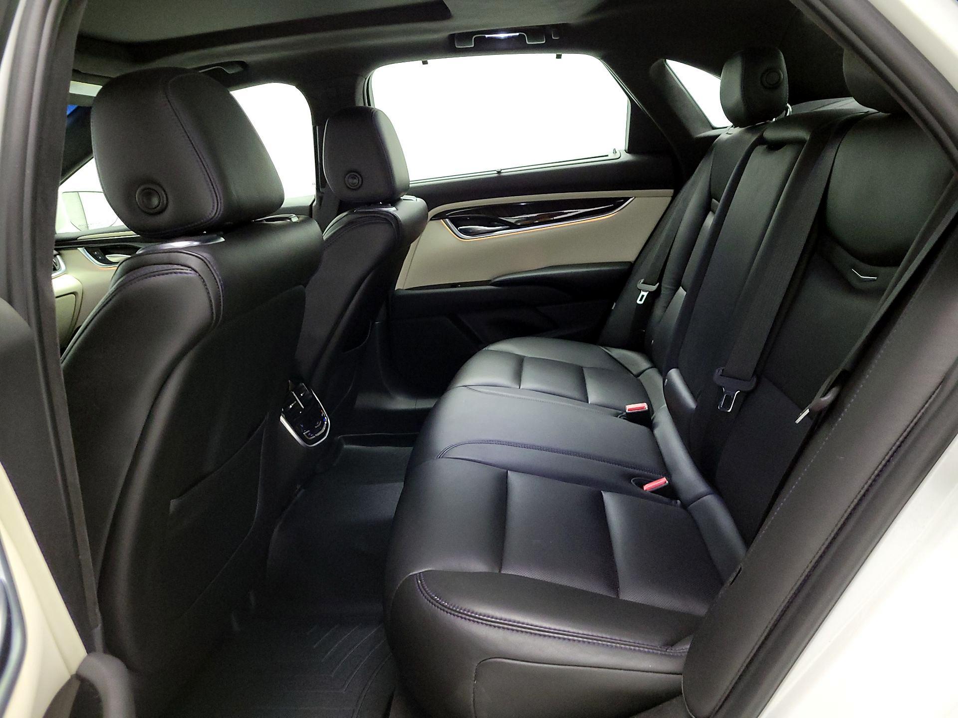Thumbnail: 2016 Cadillac XTS - 19