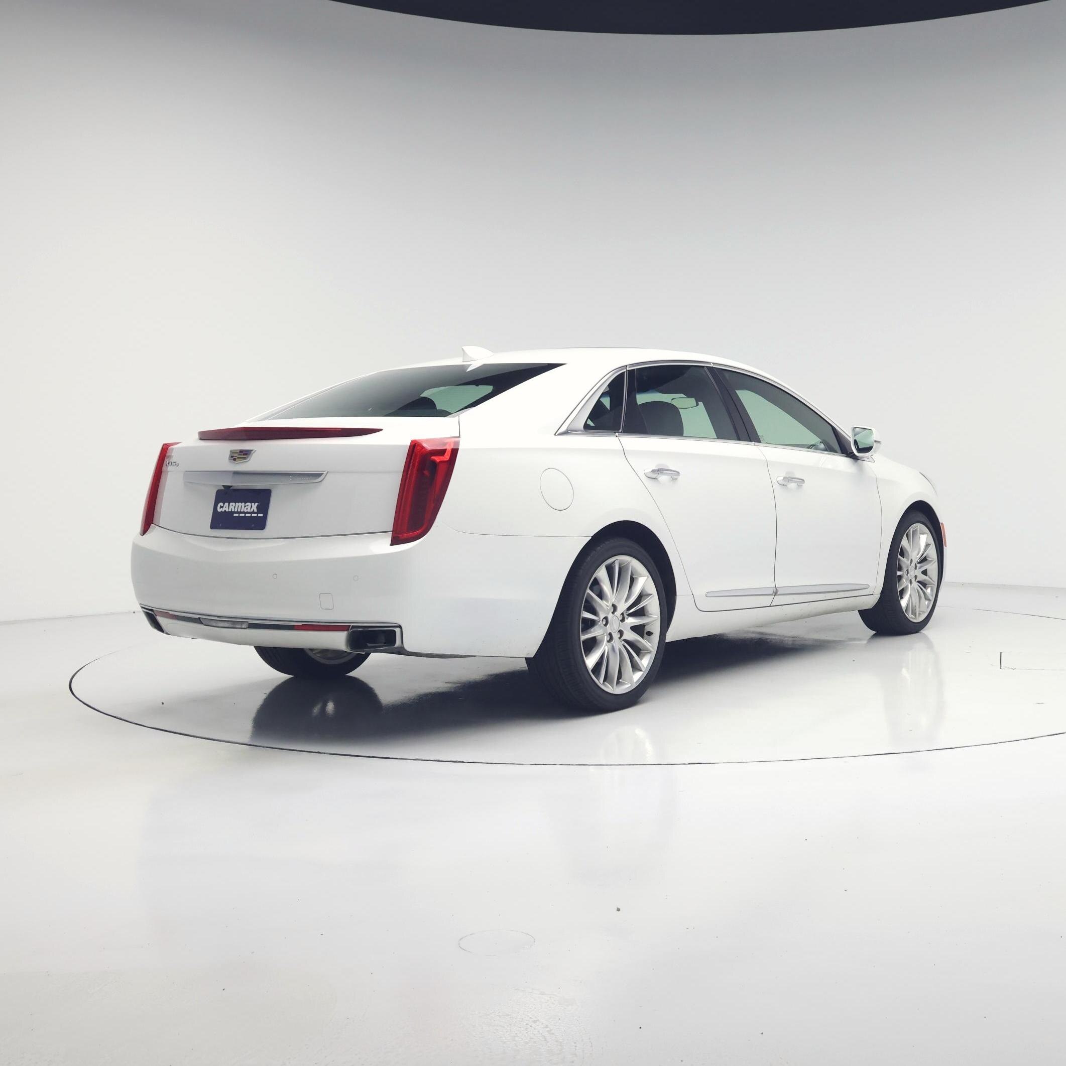 Thumbnail: 2016 Cadillac XTS - 8