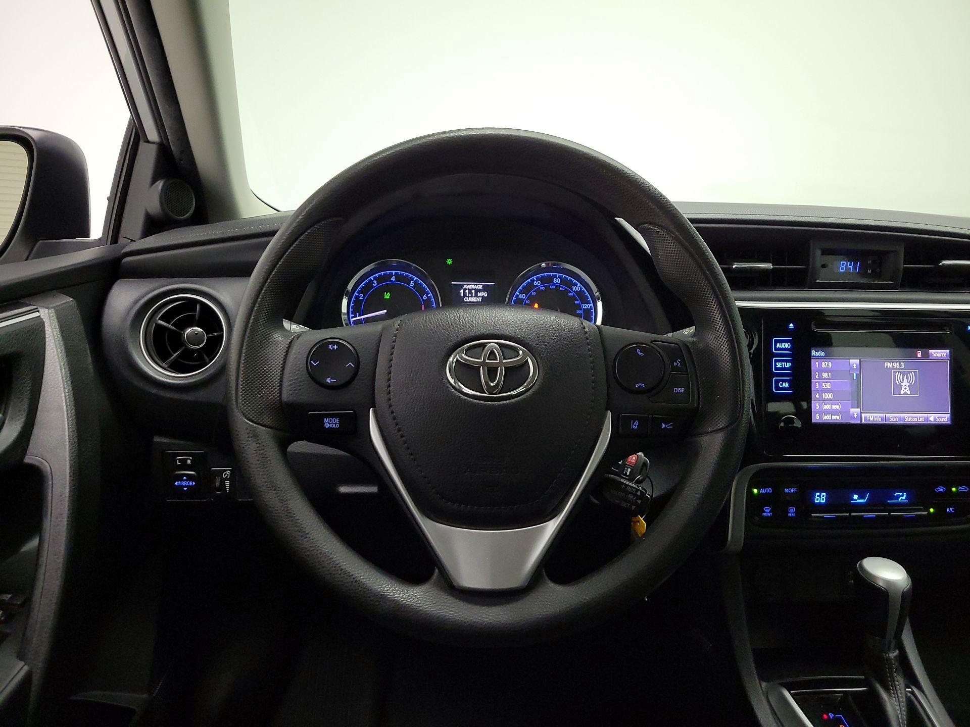 Thumbnail: 2018 Toyota Corolla - 10