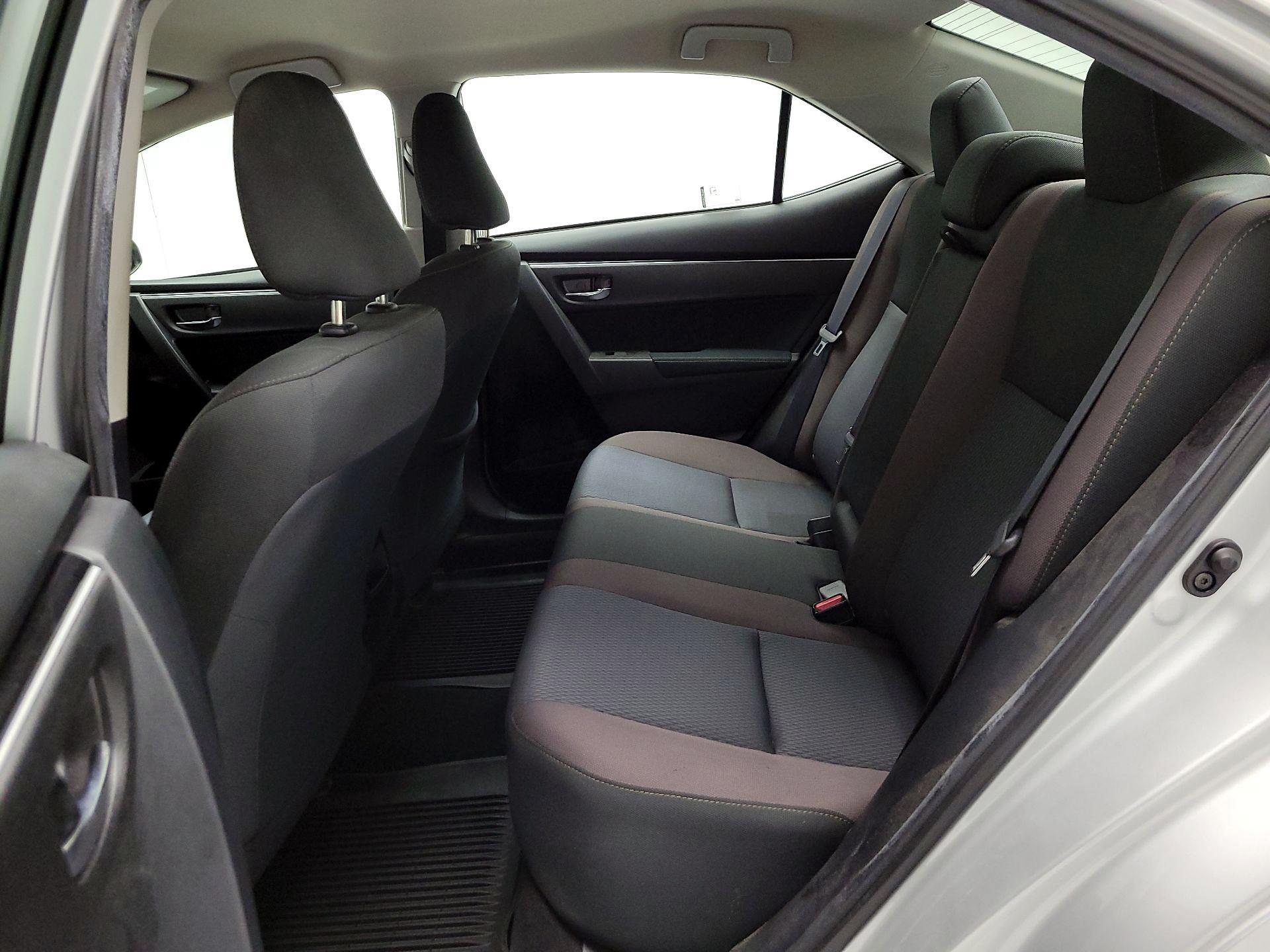 Thumbnail: 2018 Toyota Corolla - 18