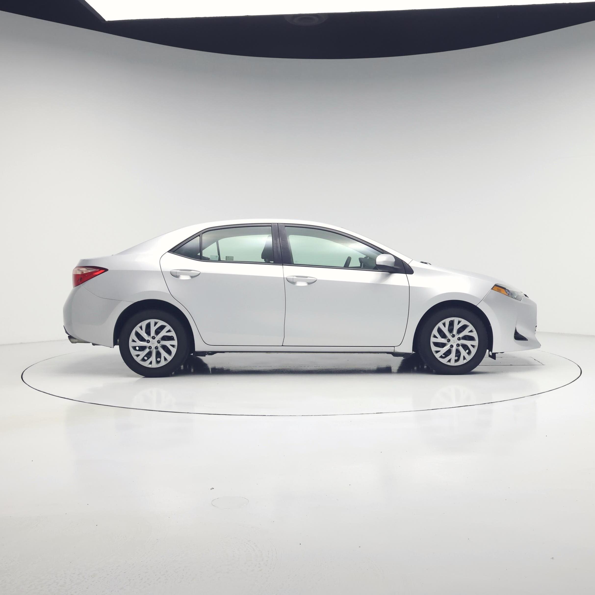 Thumbnail: 2018 Toyota Corolla - 7