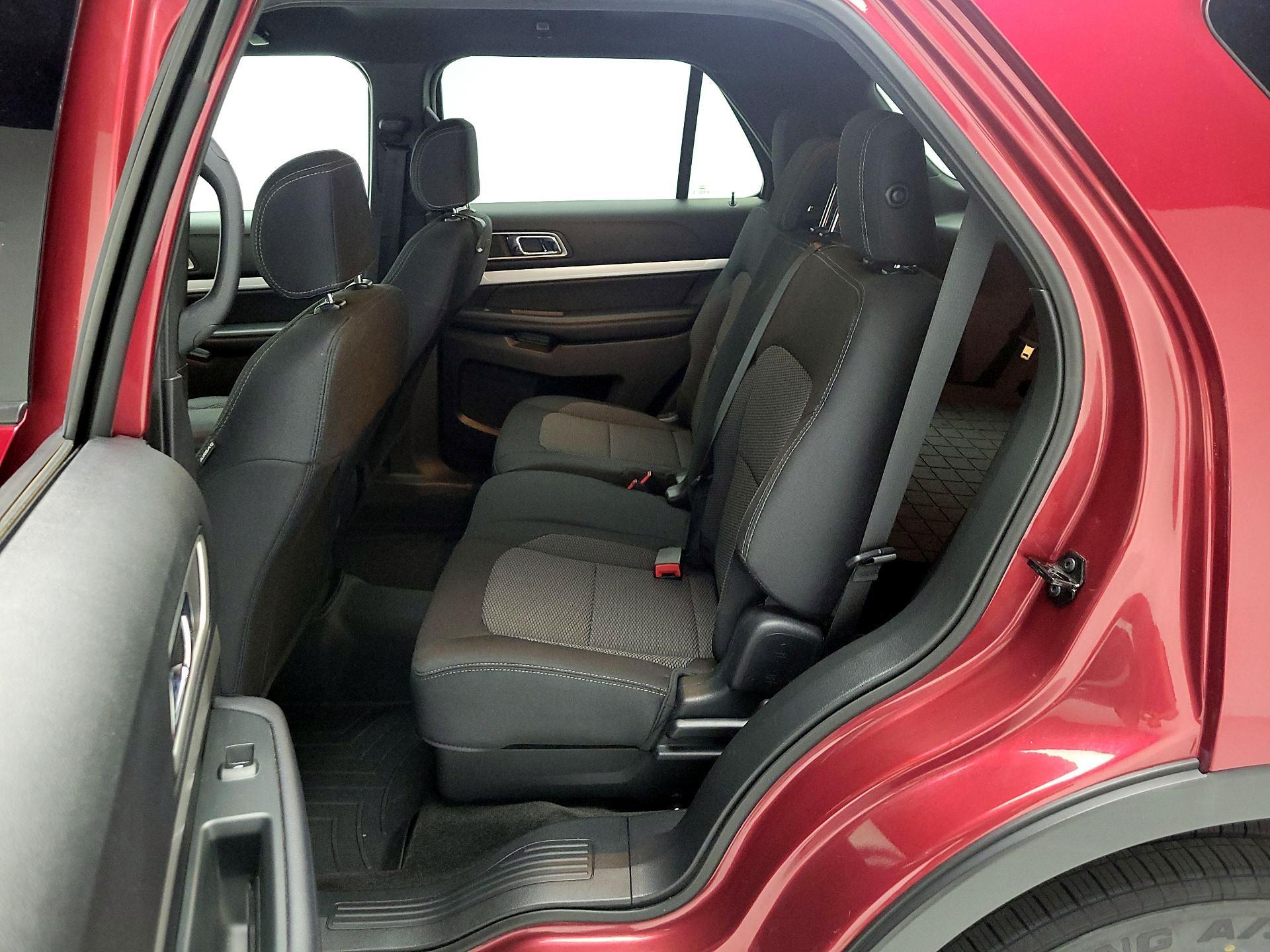Thumbnail: 2017 Ford Explorer - 17