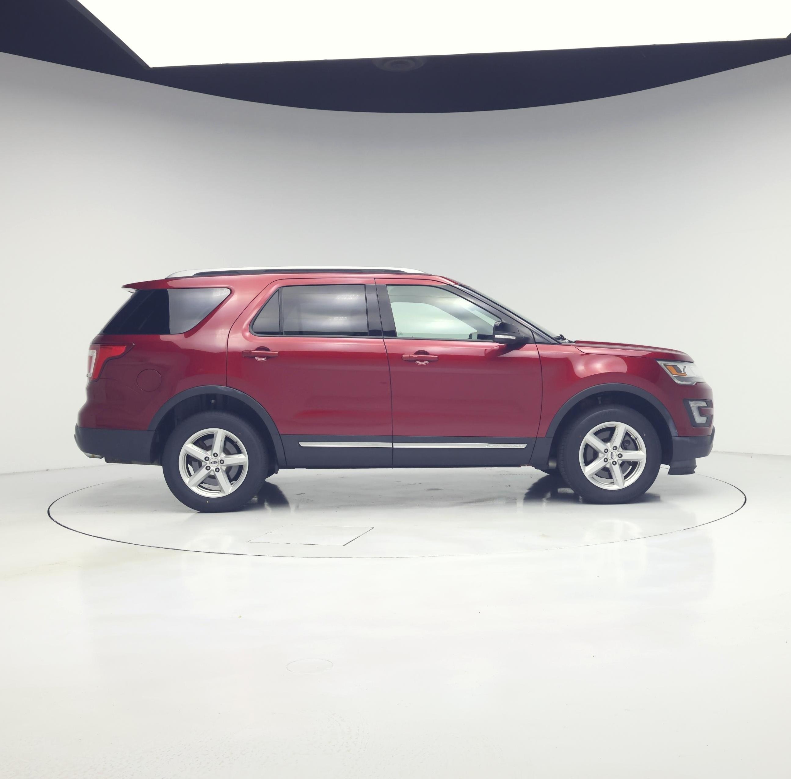 Thumbnail: 2017 Ford Explorer - 7