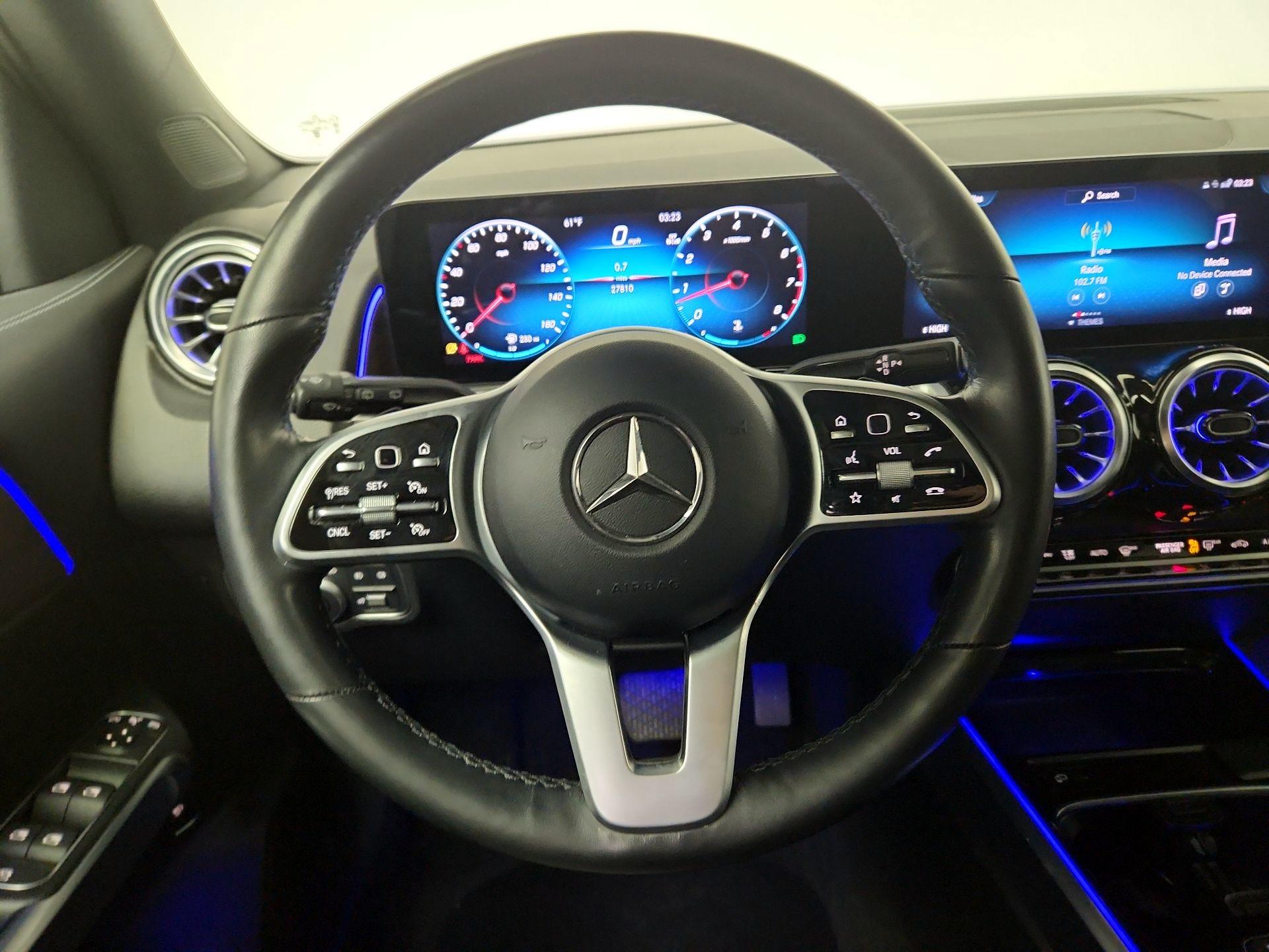 Thumbnail: 2023 Mercedes-Benz GLB - 10