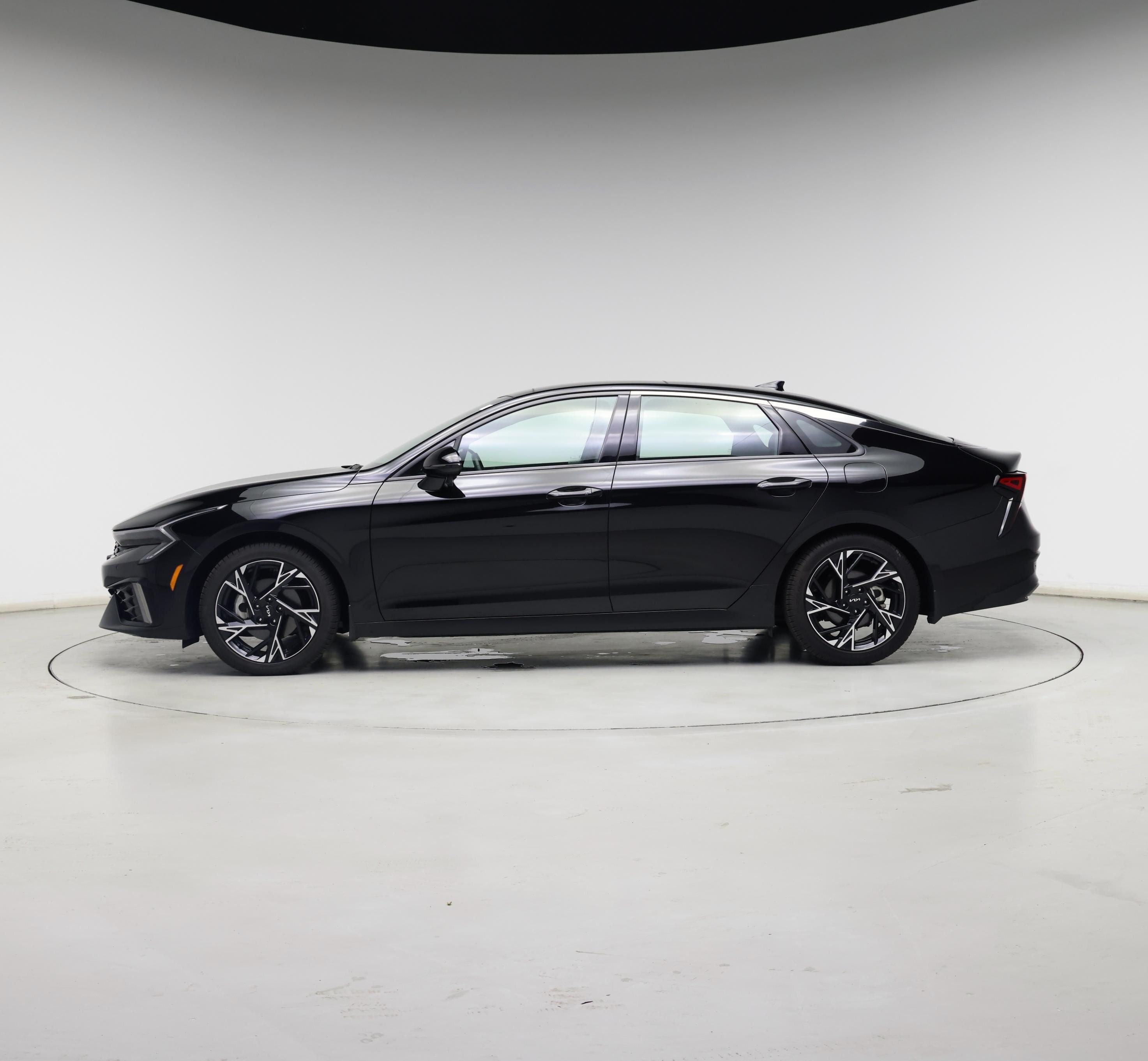 Thumbnail: 2025 Kia K5 - 3