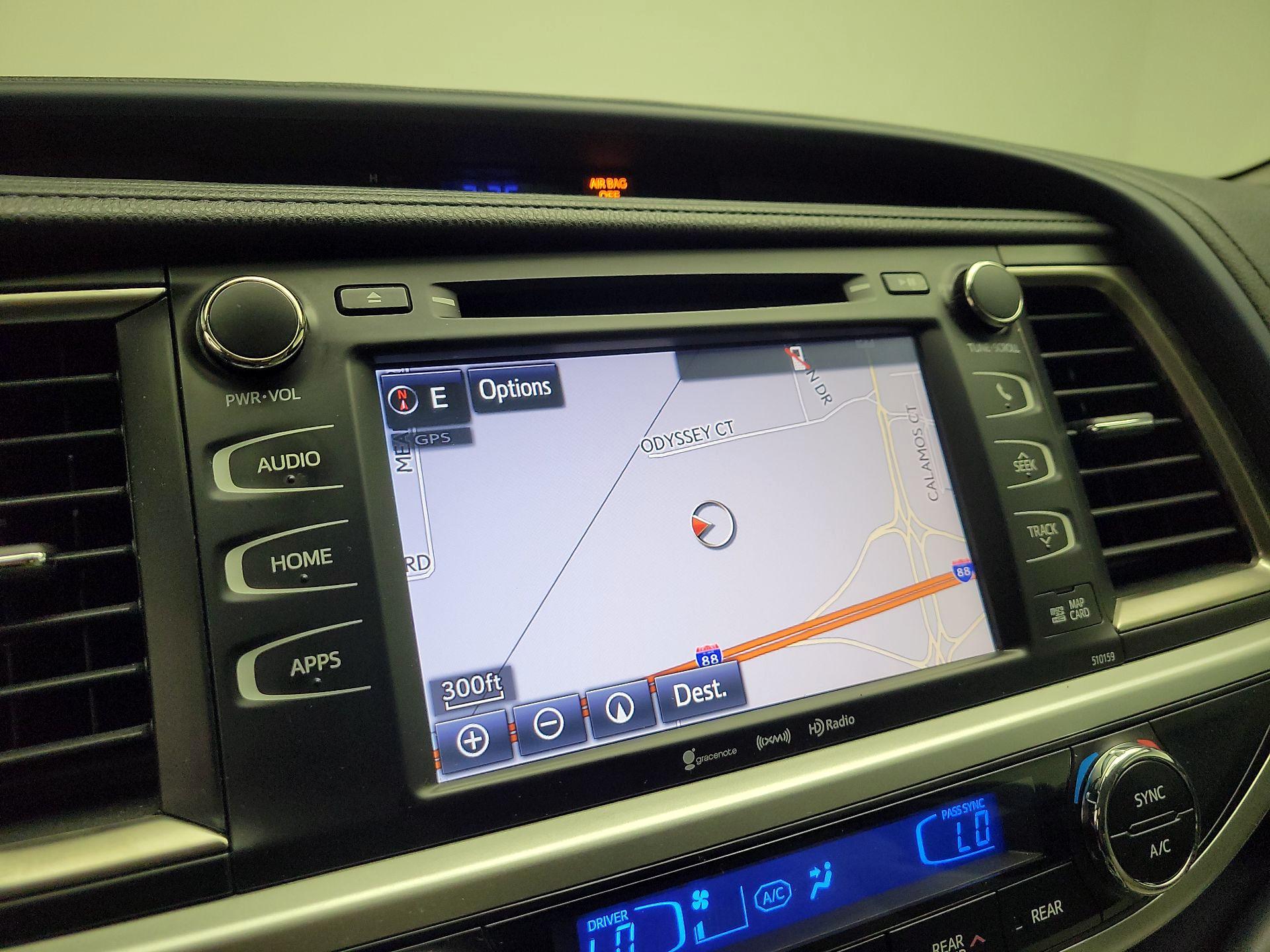 Thumbnail: 2016 Toyota Highlander - 13
