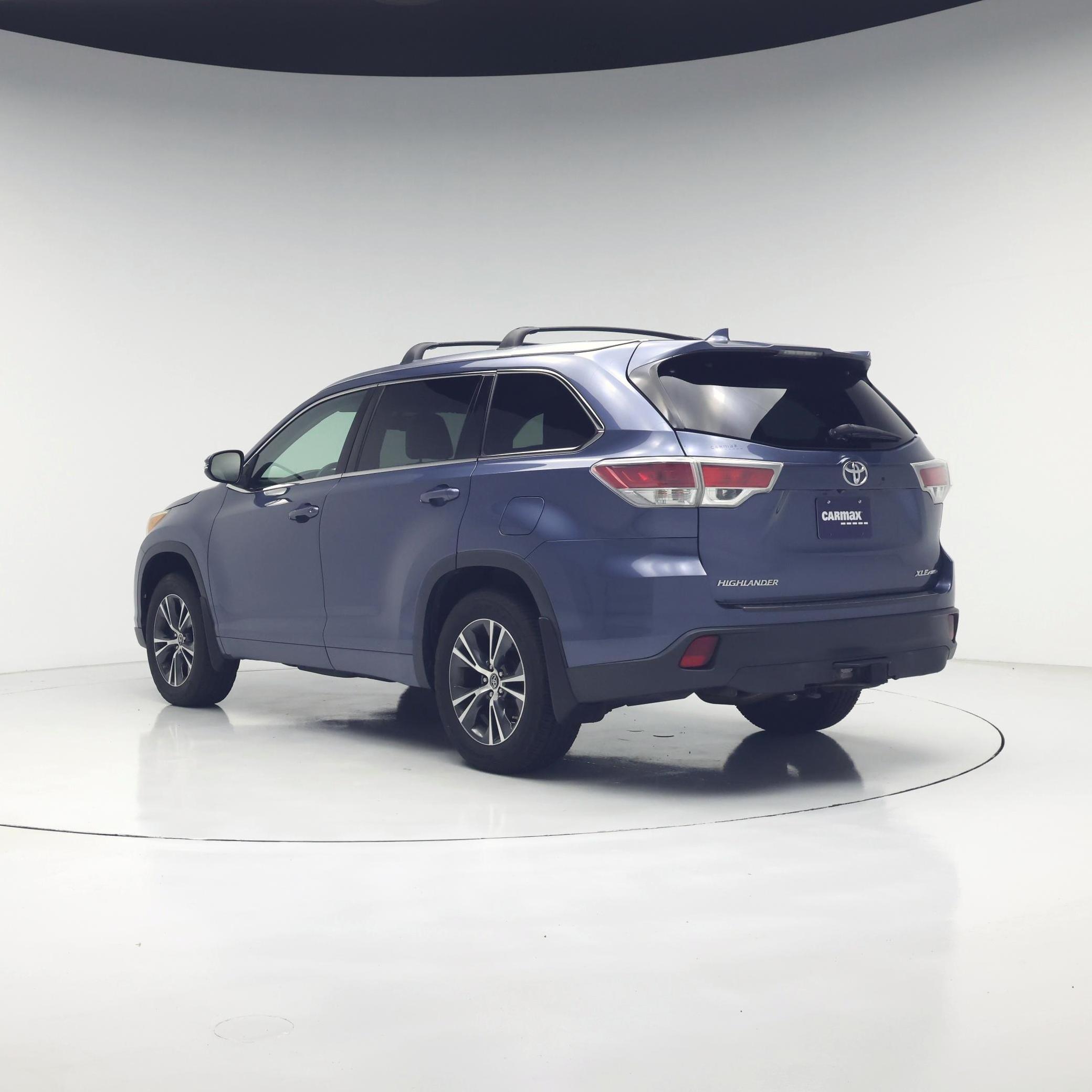 Thumbnail: 2016 Toyota Highlander - 2
