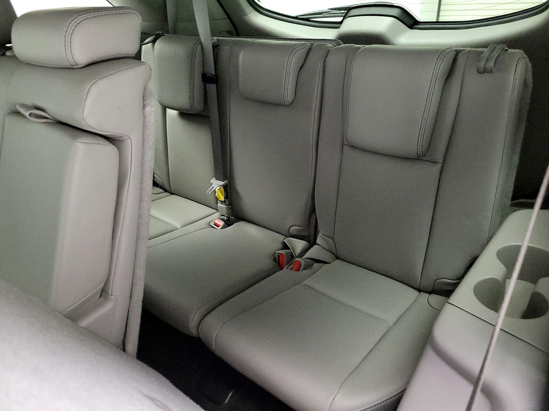 Thumbnail: 2016 Toyota Highlander - 20
