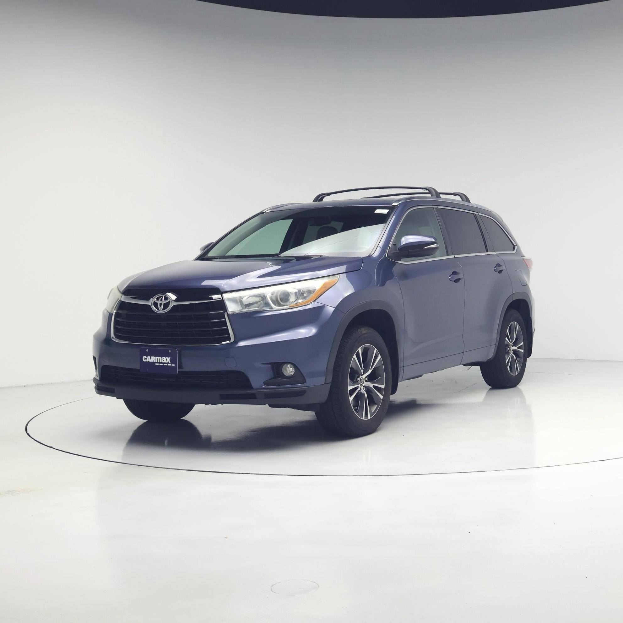Thumbnail: 2016 Toyota Highlander - 4
