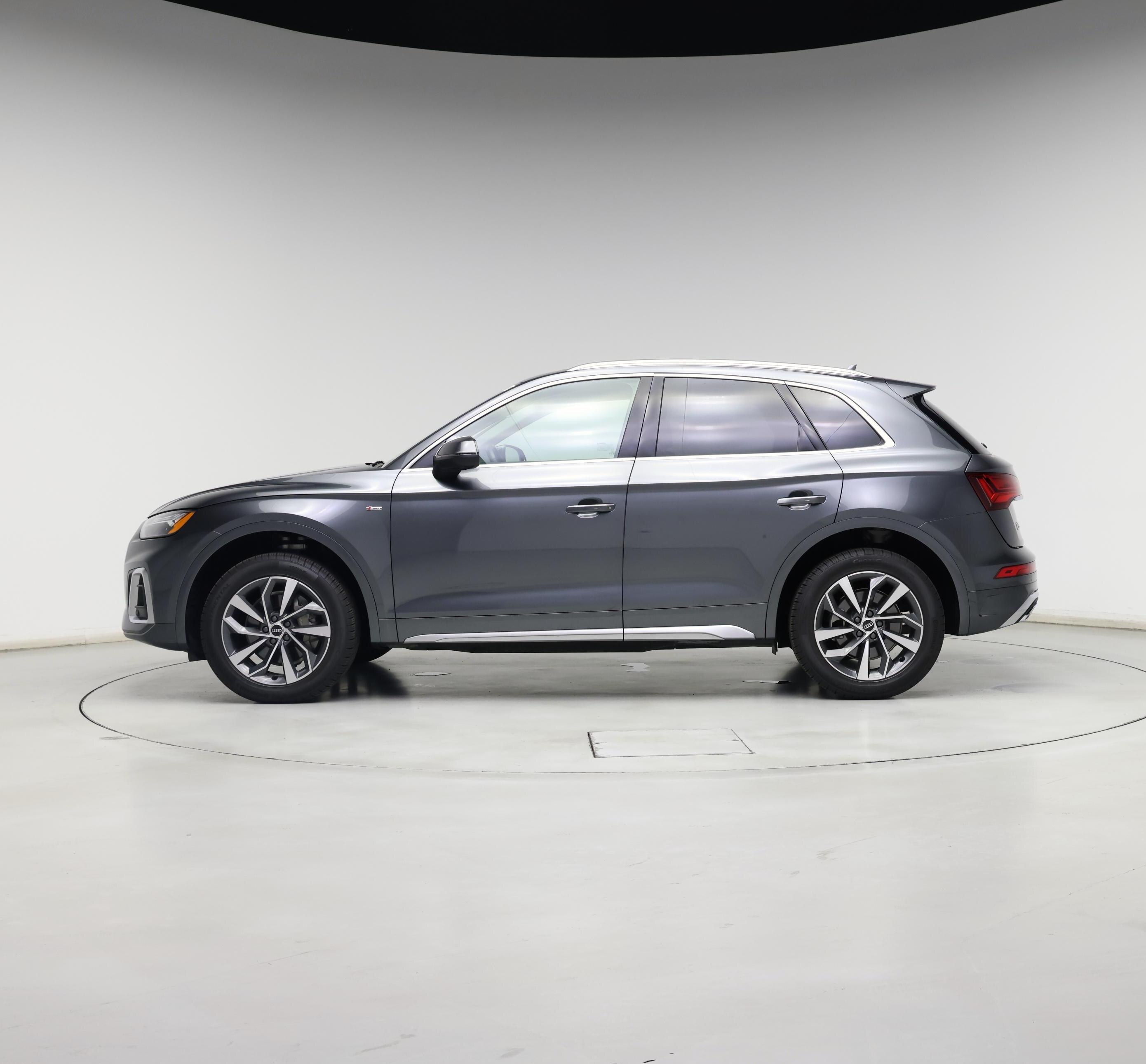 Thumbnail: 2022 Audi Q5 - 3