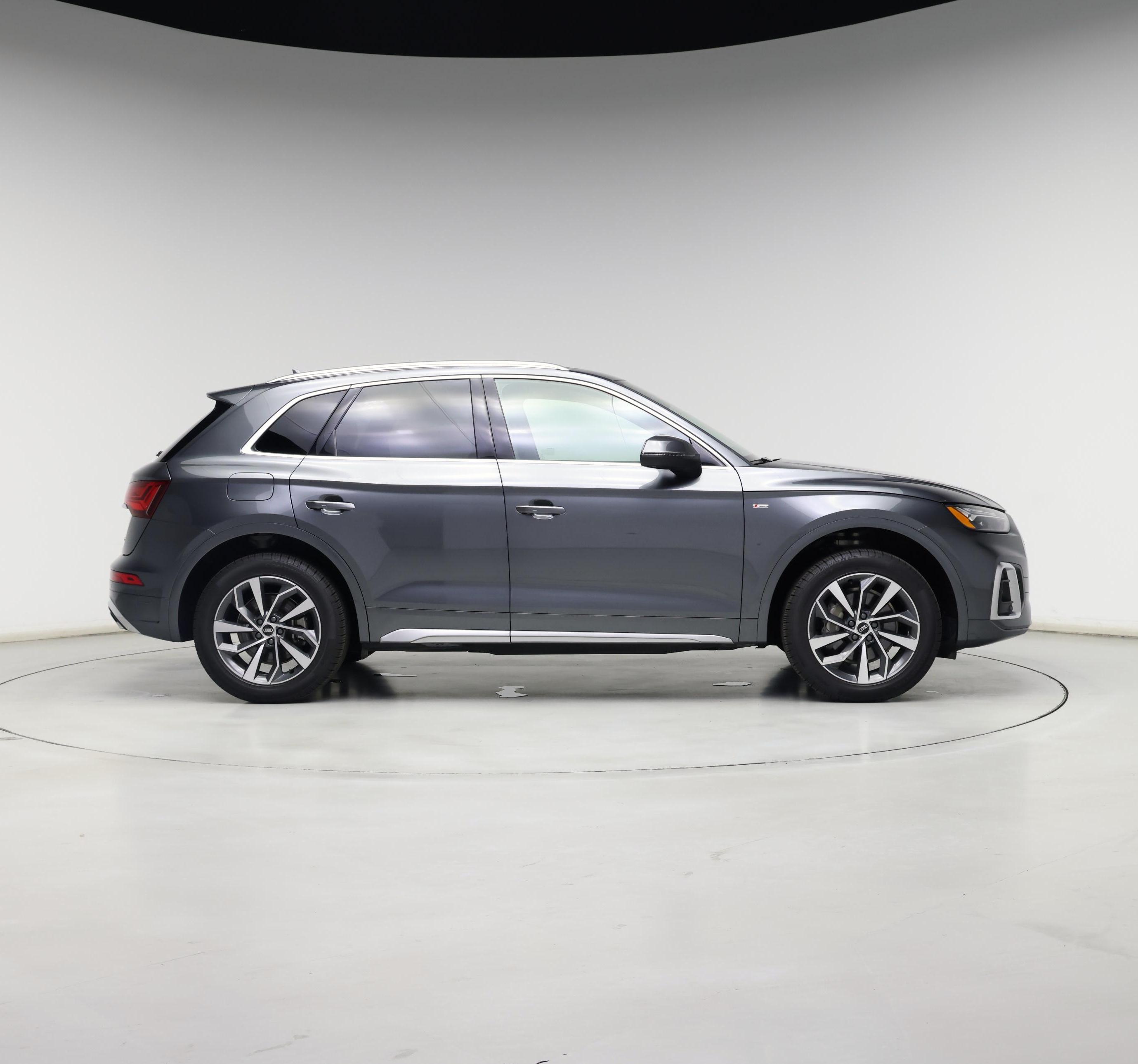 Thumbnail: 2022 Audi Q5 - 7