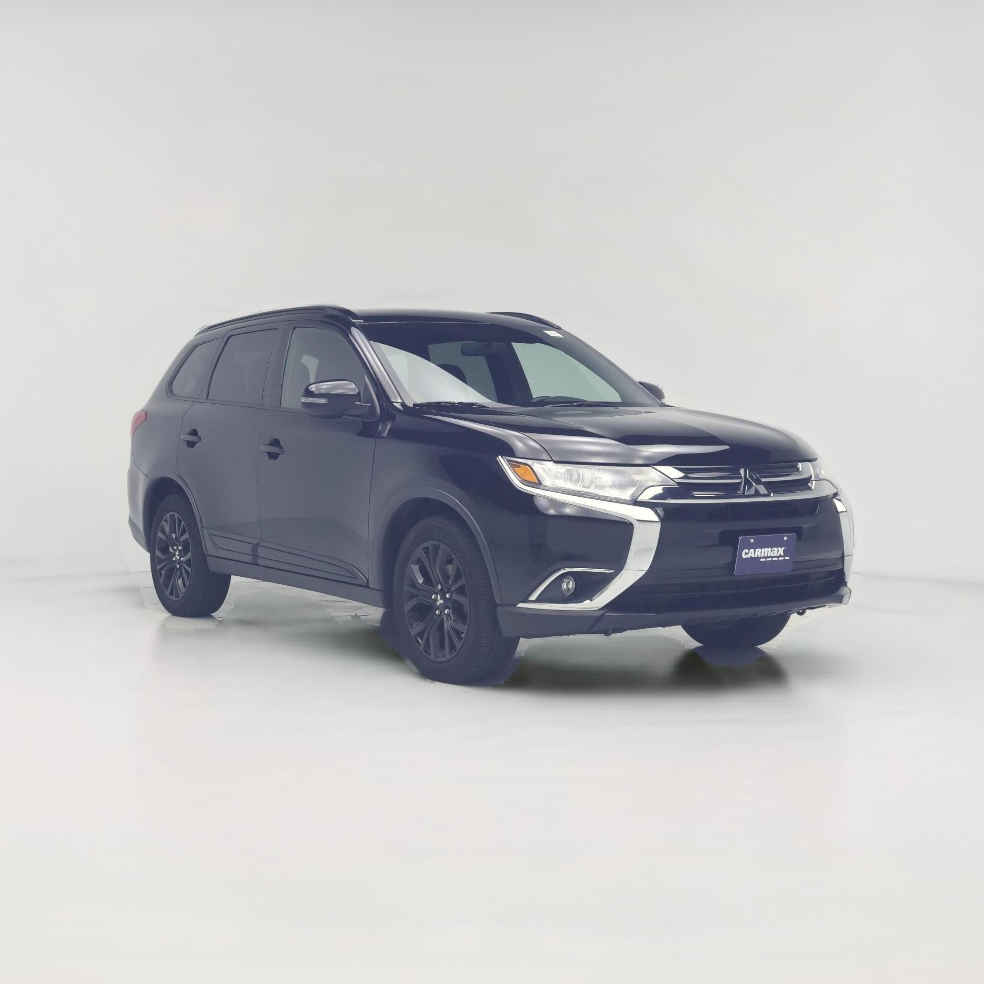 Thumbnail: 2018 Mitsubishi Outlander - 1