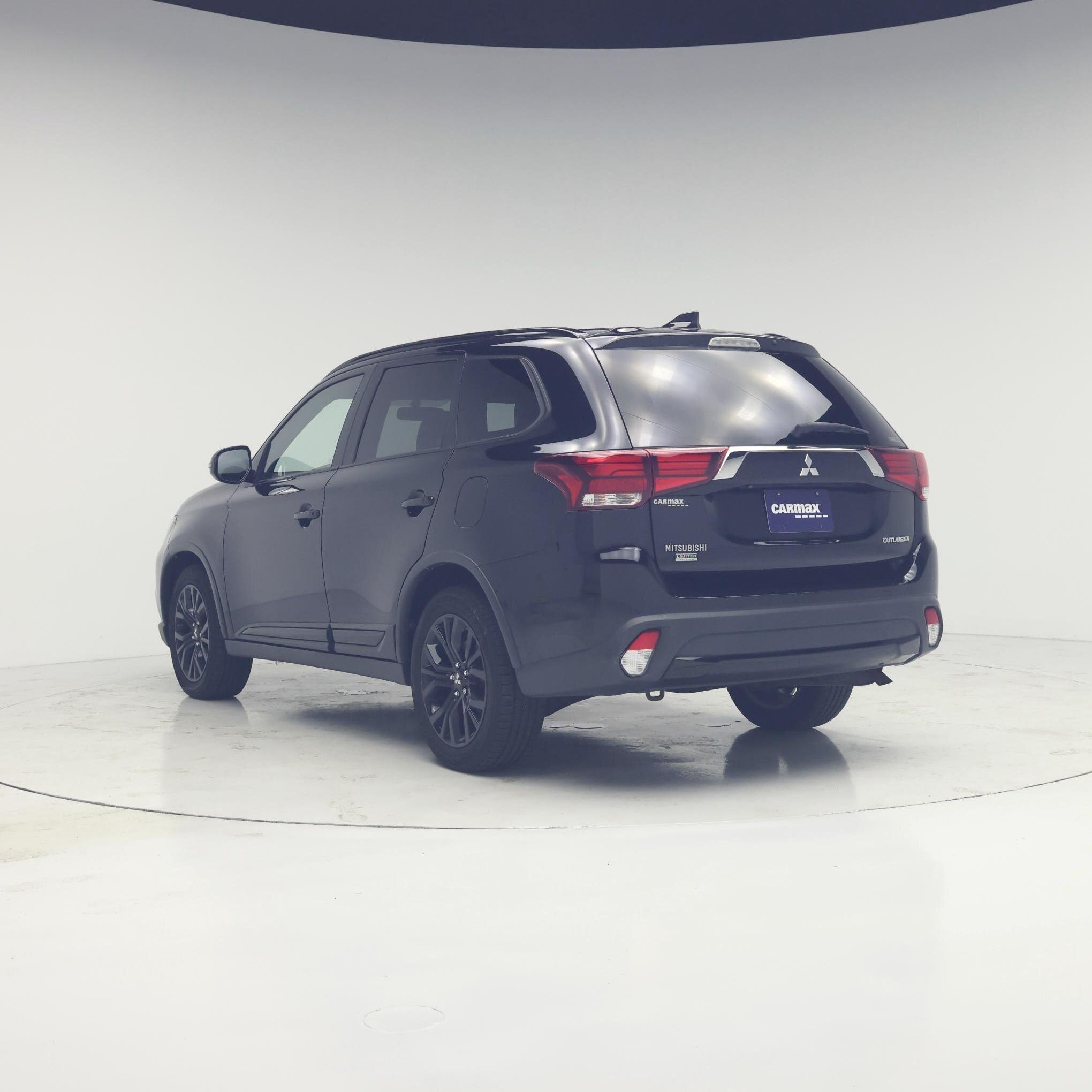 Thumbnail: 2018 Mitsubishi Outlander - 2