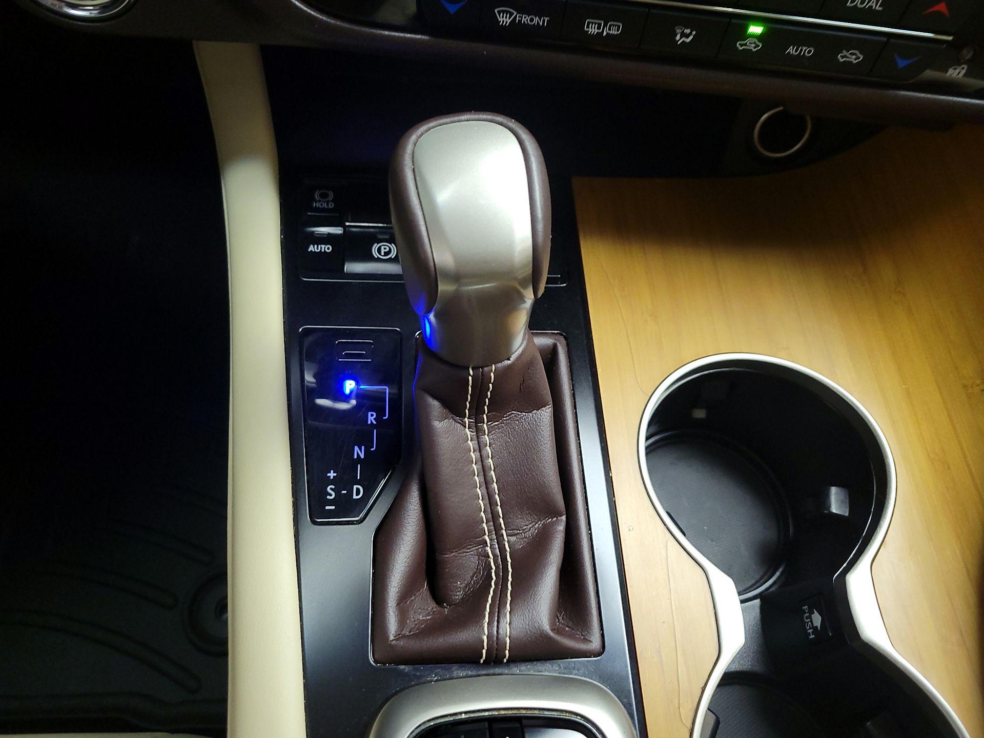 Thumbnail: 2019 Lexus RX - 18