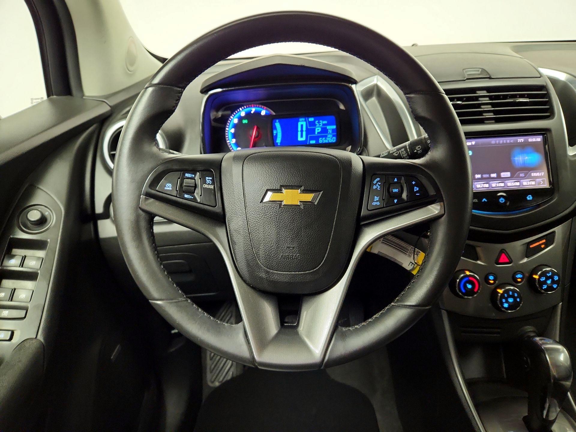 Thumbnail: 2016 Chevrolet Trax - 10