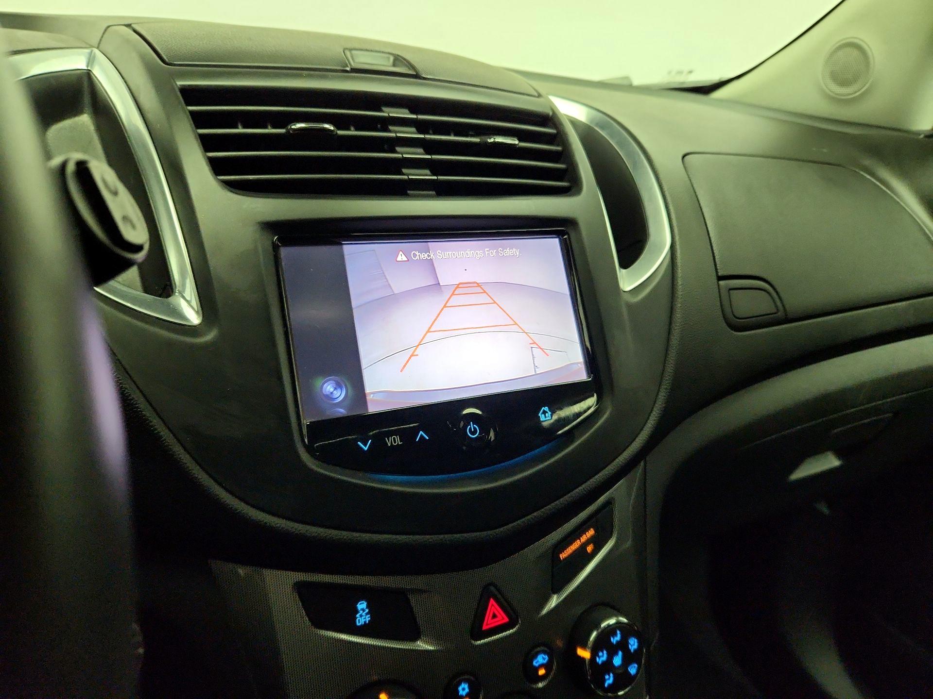 Thumbnail: 2016 Chevrolet Trax - 14