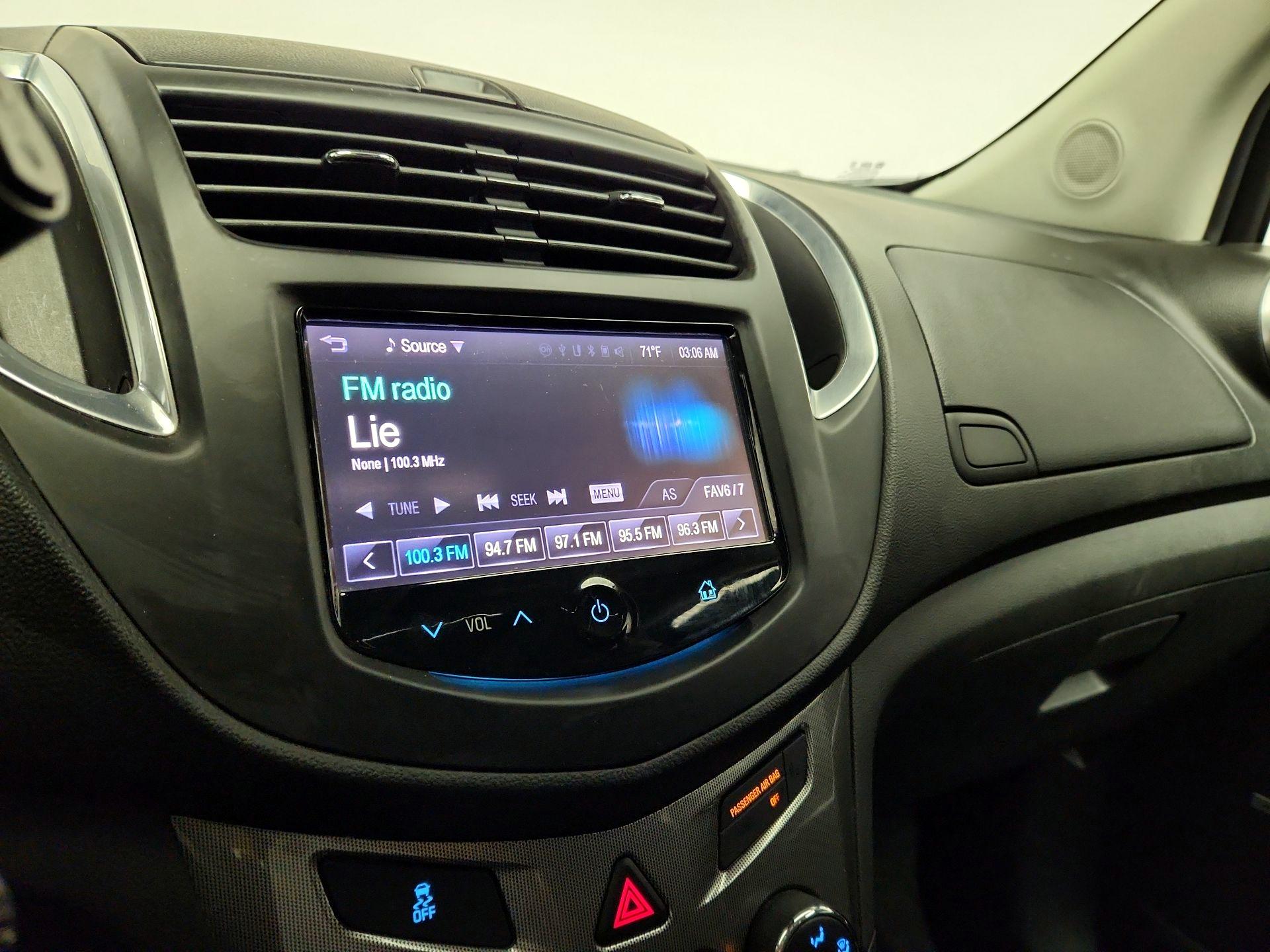 Thumbnail: 2016 Chevrolet Trax - 15