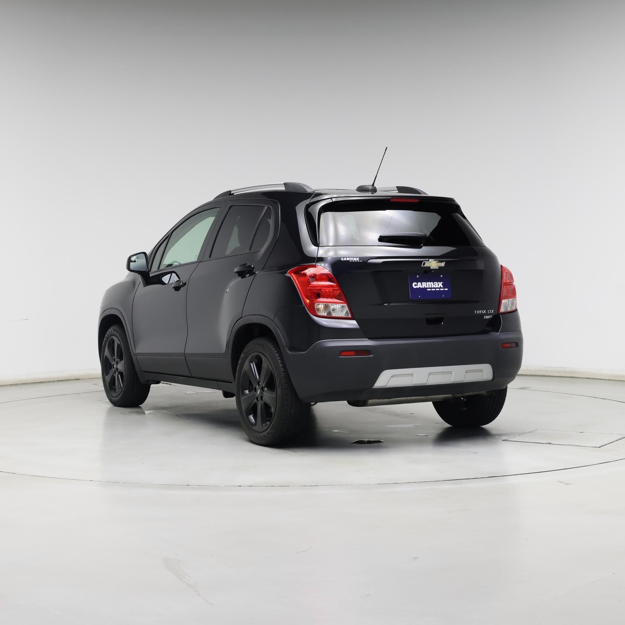Thumbnail: 2016 Chevrolet Trax - 2