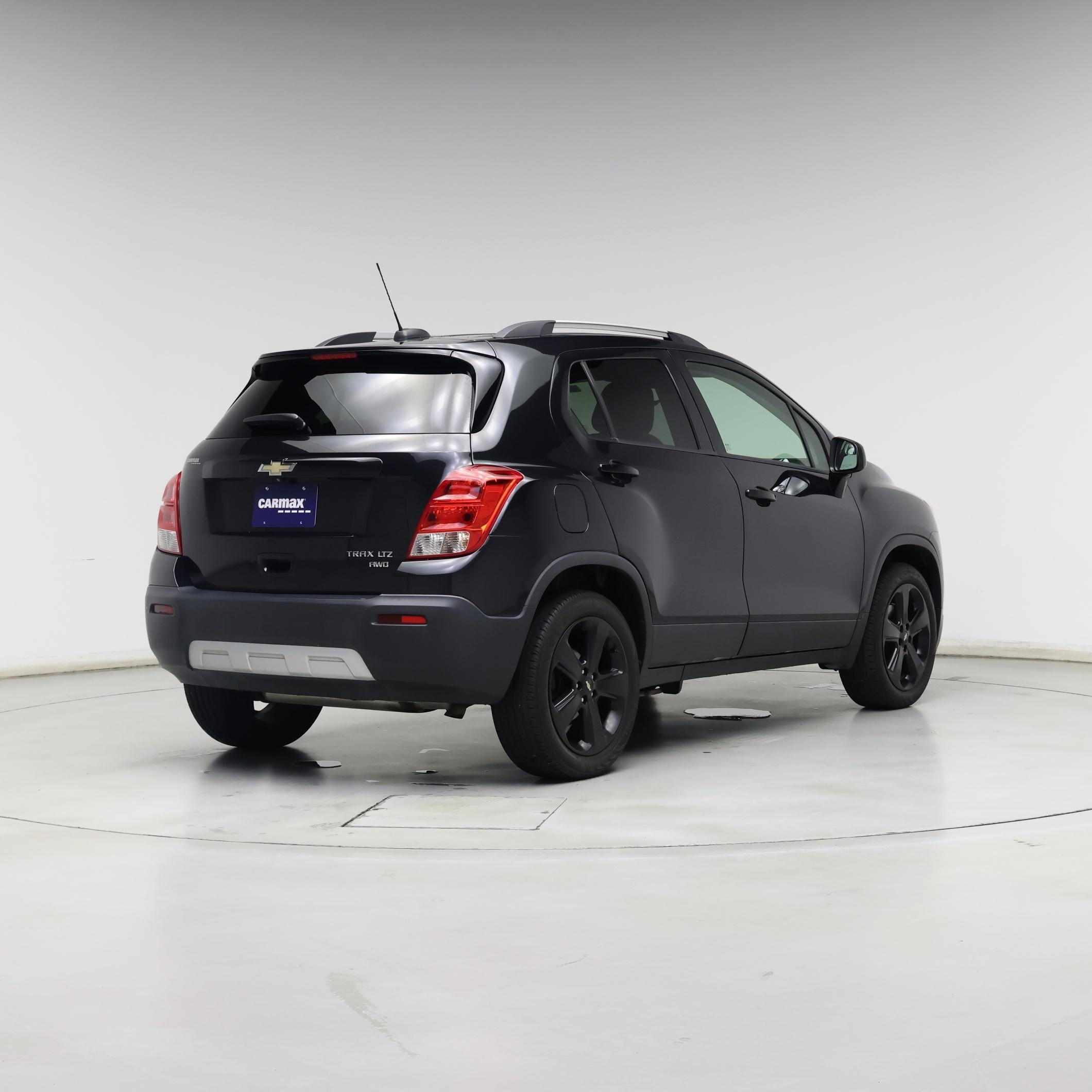 Thumbnail: 2016 Chevrolet Trax - 8