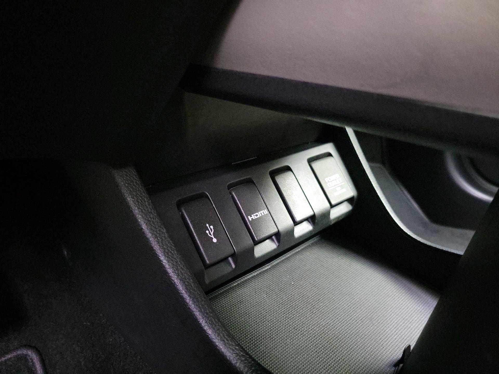 Thumbnail: 2016 Honda HR-V - 19