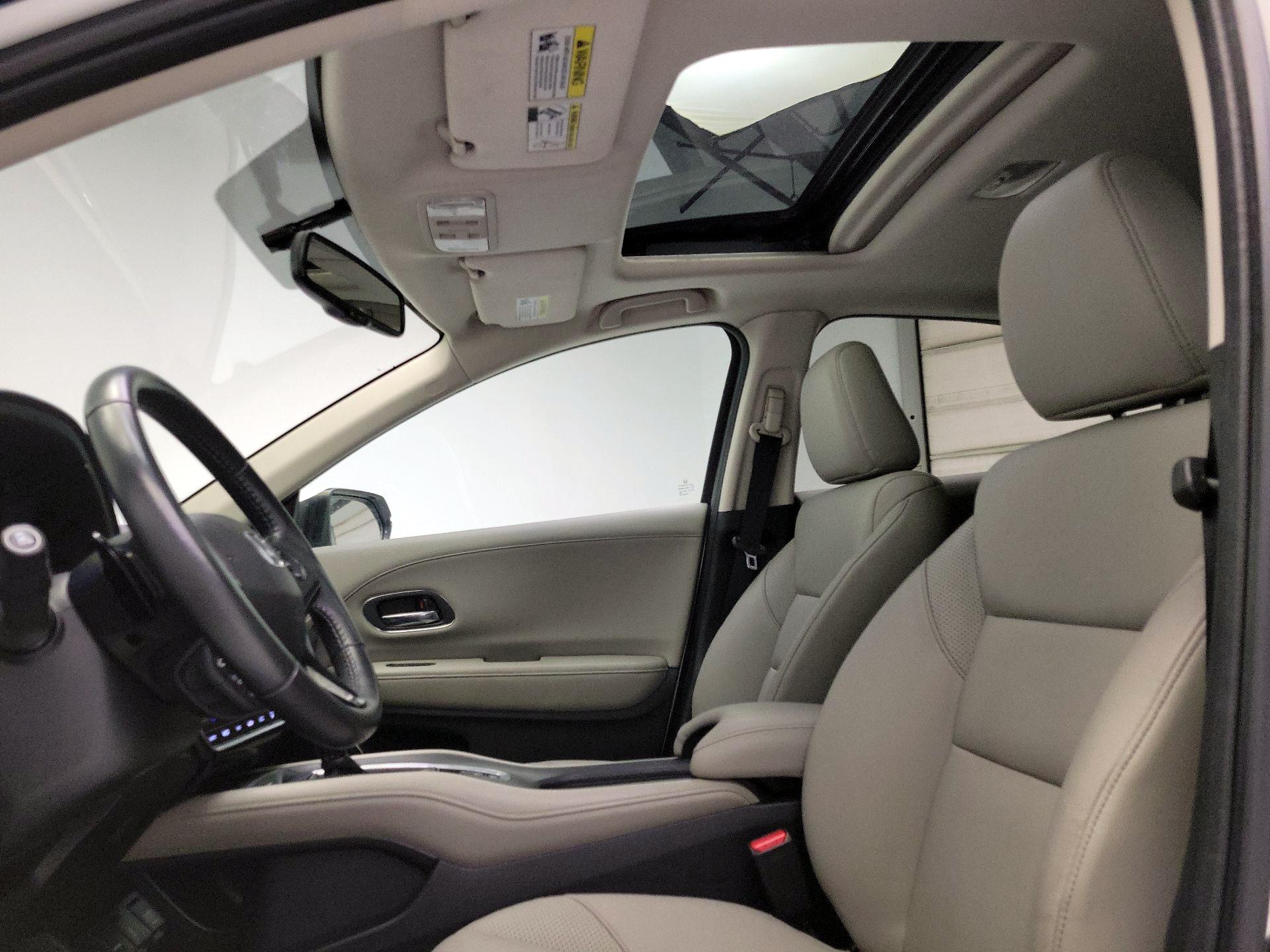 Thumbnail: 2016 Honda HR-V - 20