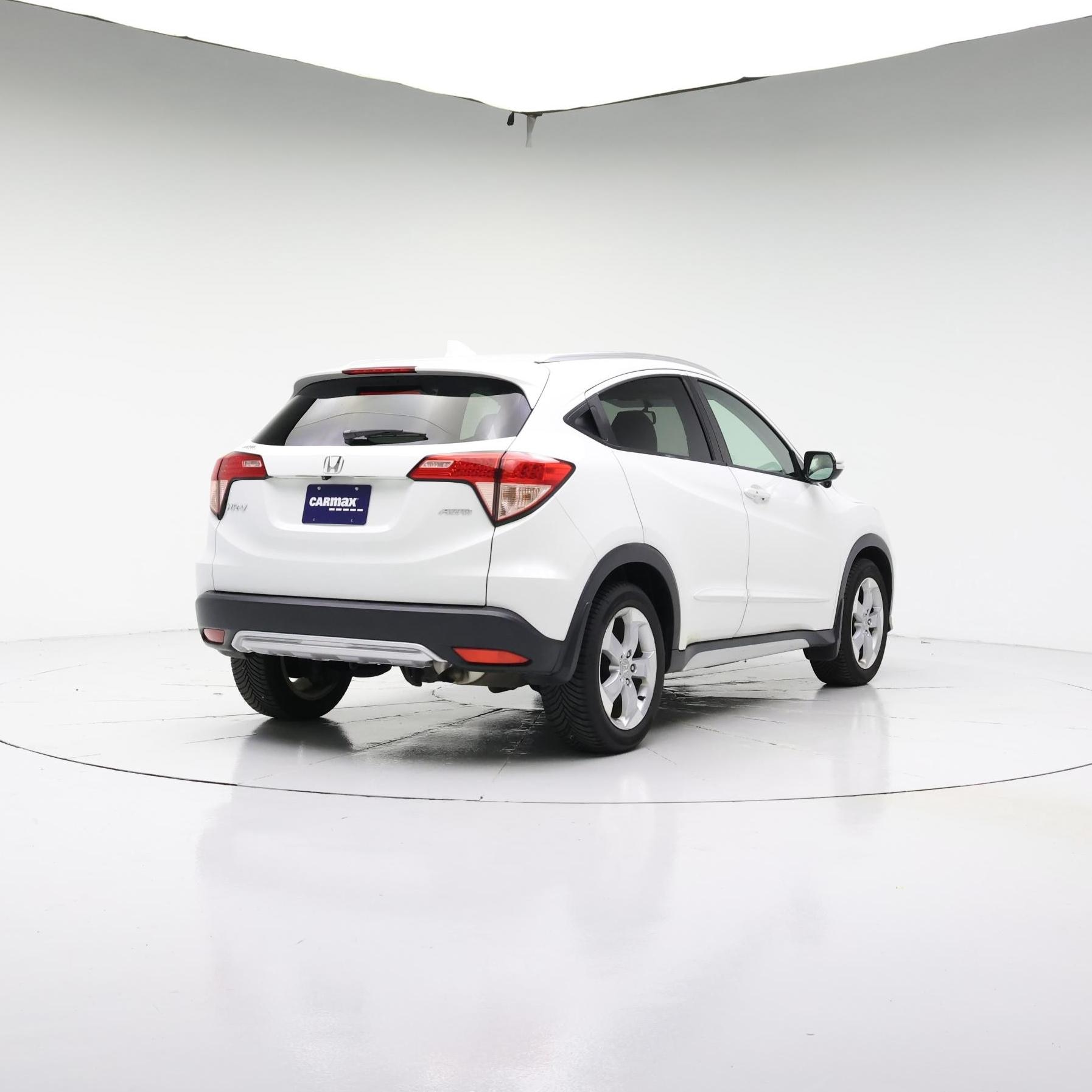 Thumbnail: 2016 Honda HR-V - 8