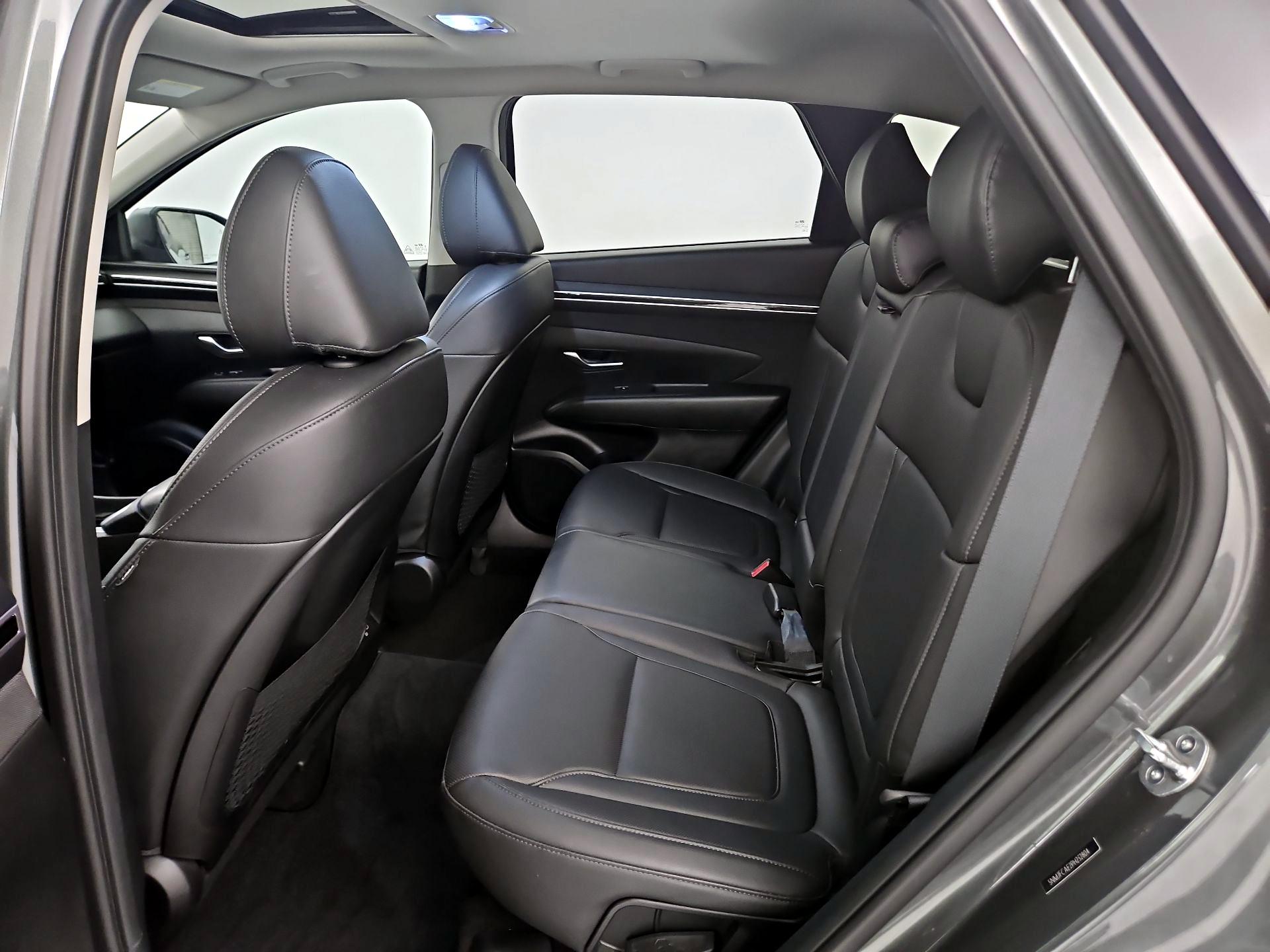 Thumbnail: 2023 Hyundai Tucson - 18
