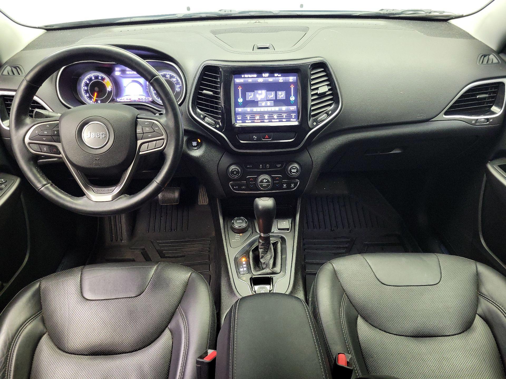 Thumbnail: 2019 Jeep Cherokee - 9