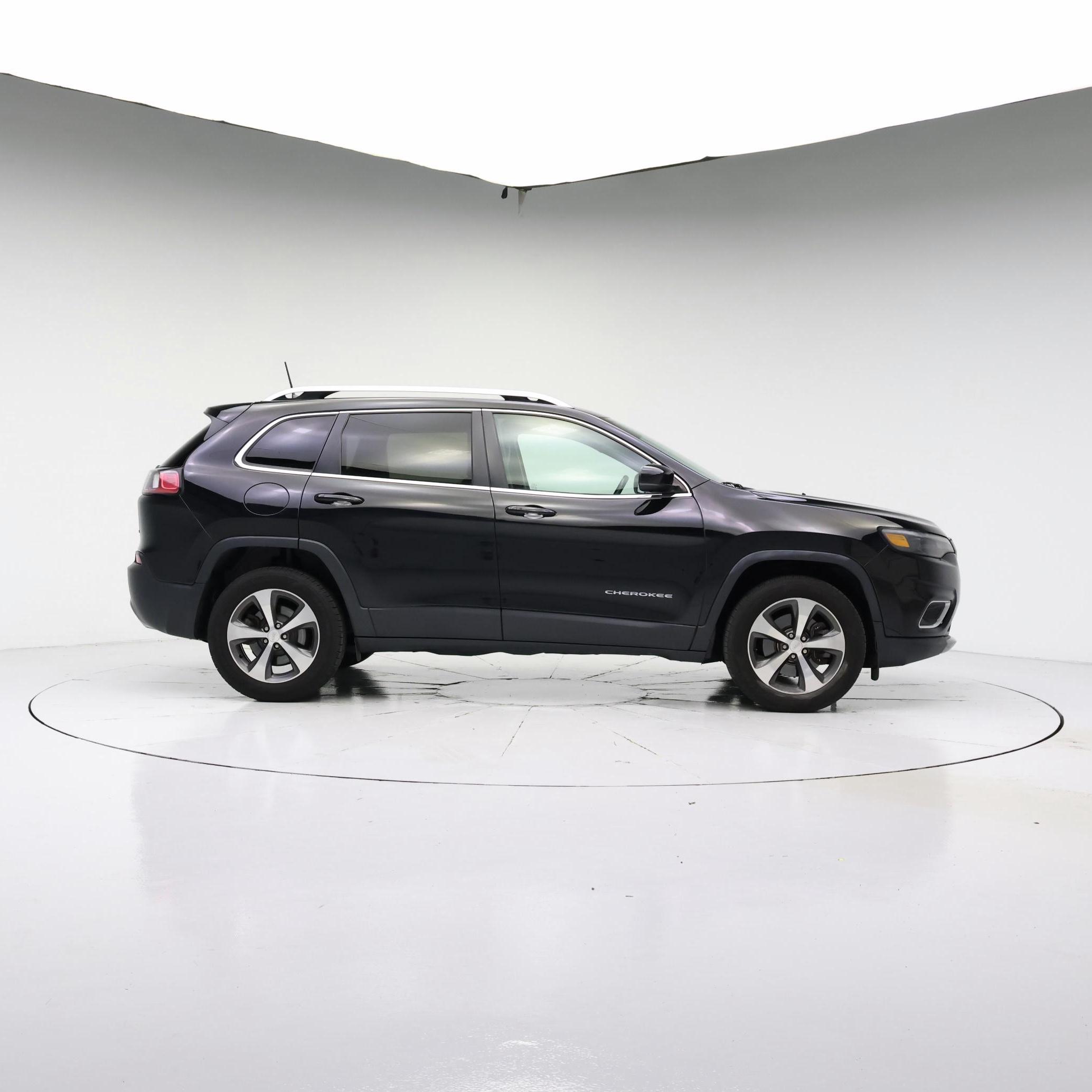 Thumbnail: 2019 Jeep Cherokee - 7