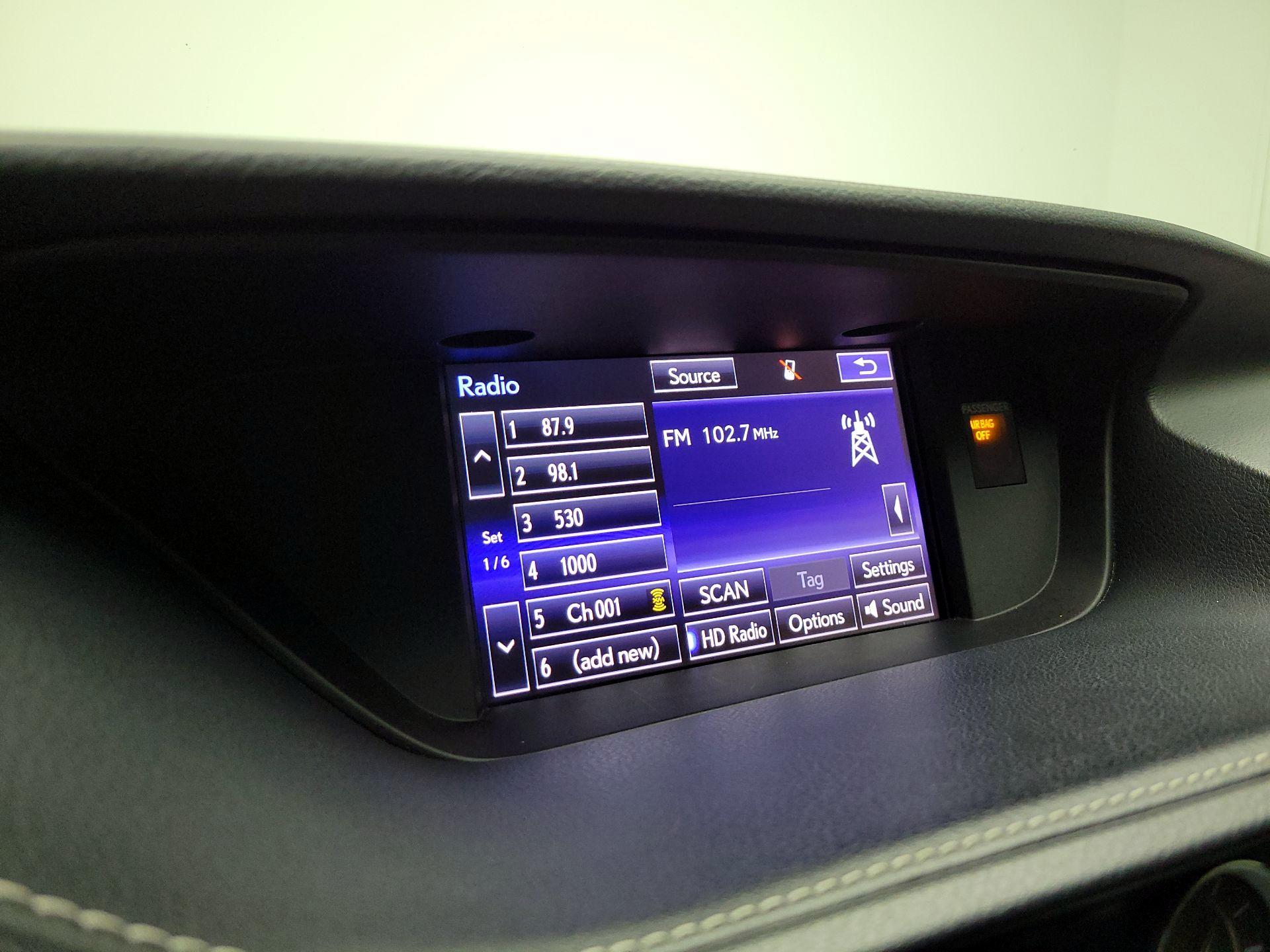Thumbnail: 2015 Lexus ES - 15