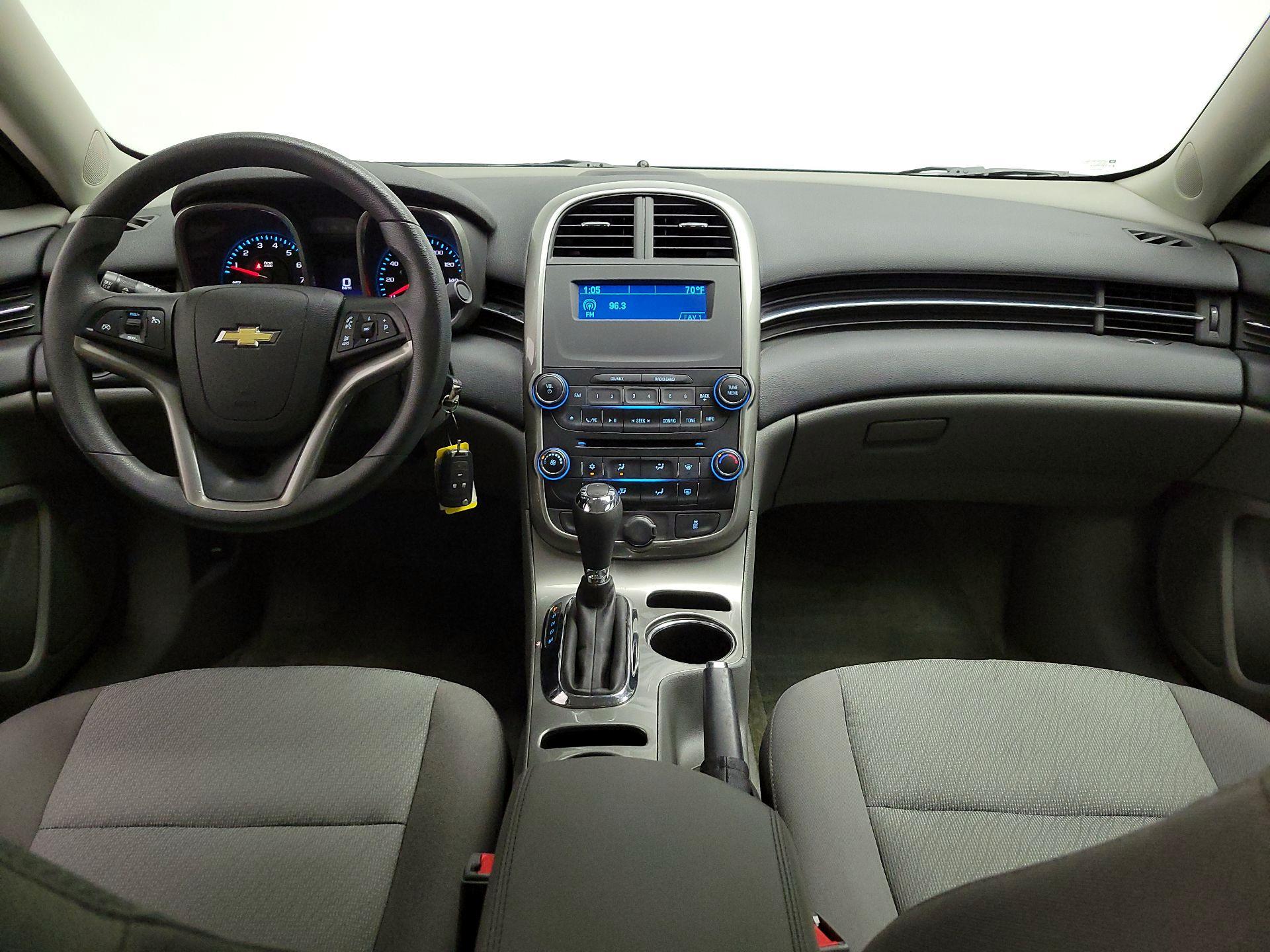 Thumbnail: 2014 Chevrolet Malibu - 9