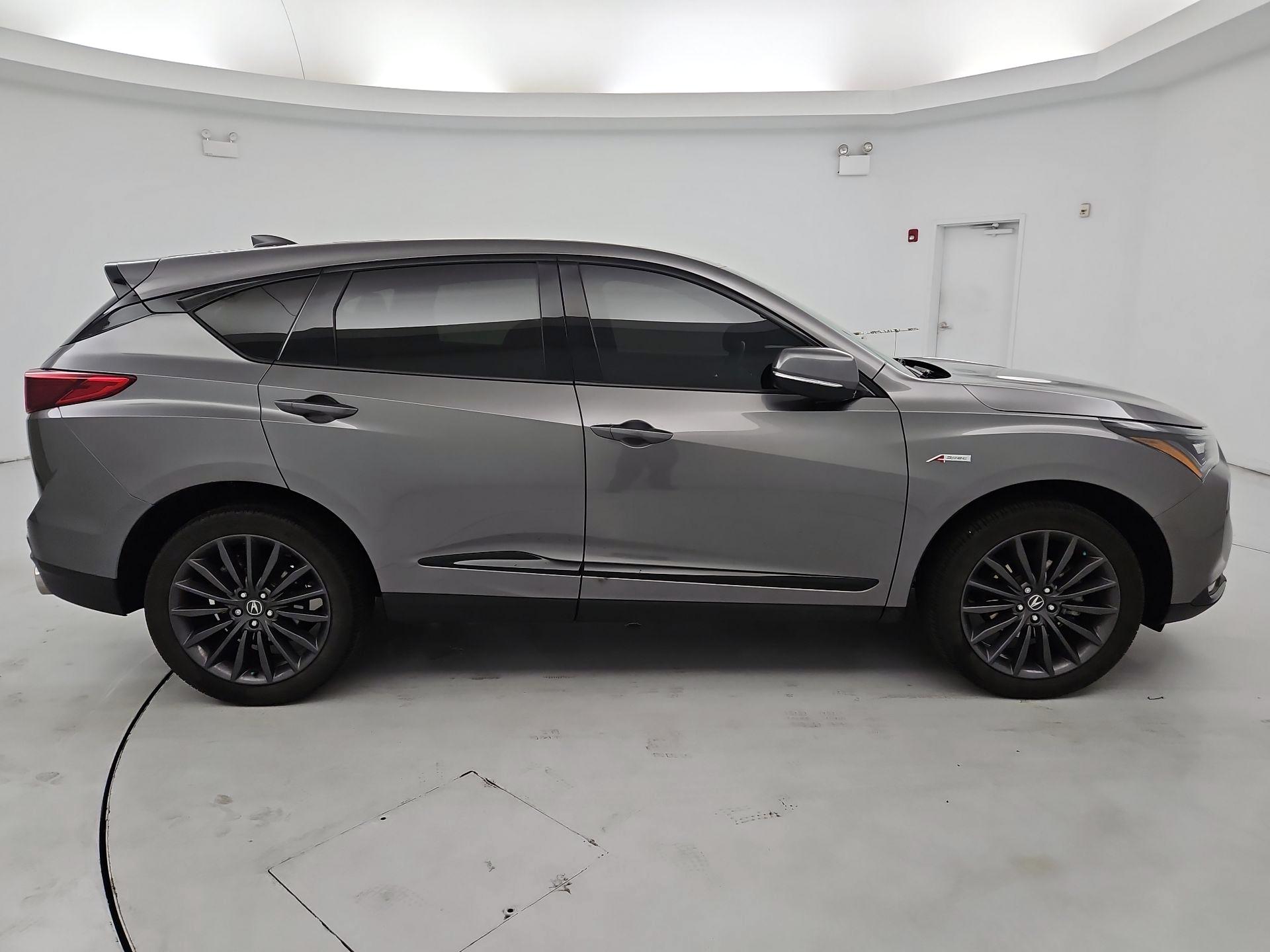 Thumbnail: 2022 Acura RDX - 4
