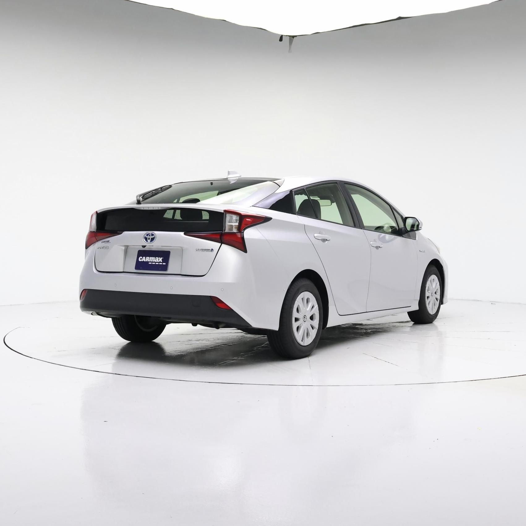 Thumbnail: 2022 Toyota Prius - 8