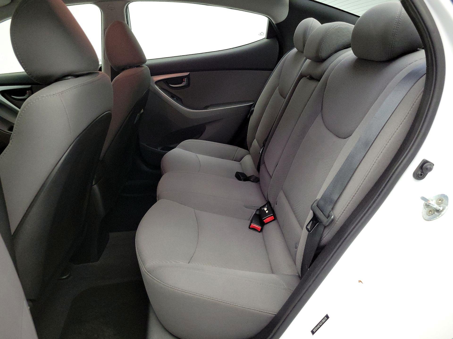 Thumbnail: 2016 Hyundai Elantra - 18