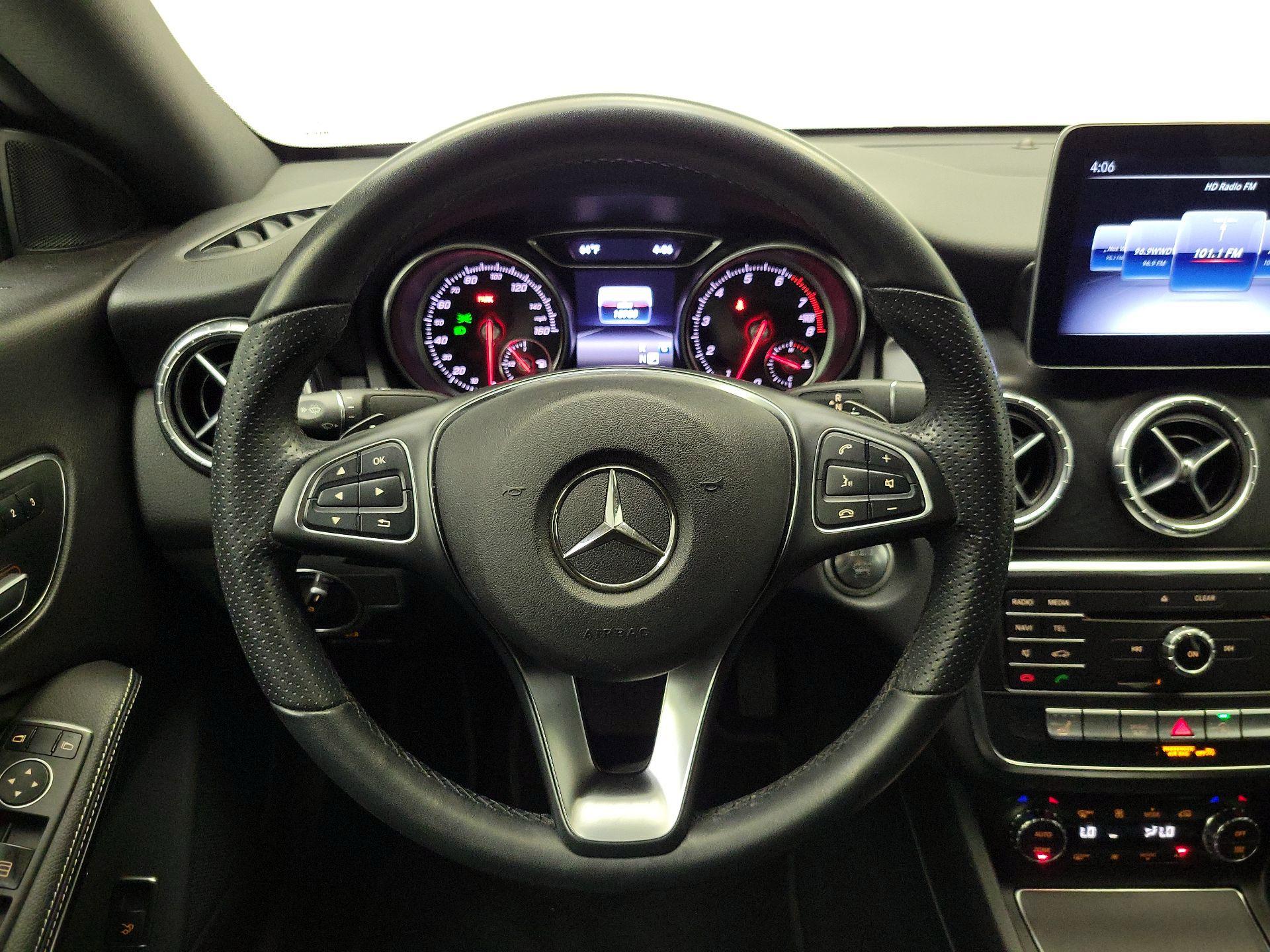 Thumbnail: 2019 Mercedes-Benz CLA - 10