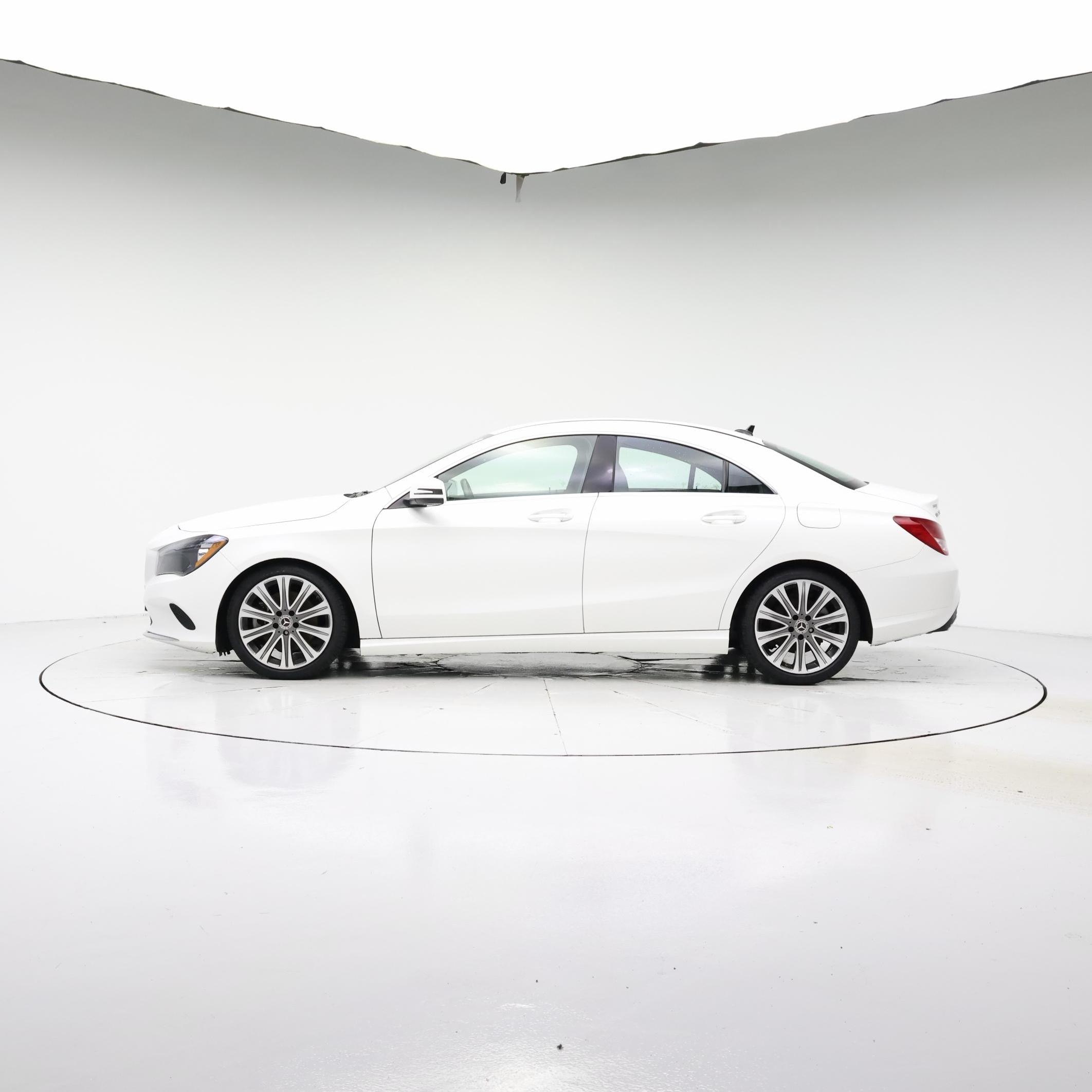 Thumbnail: 2019 Mercedes-Benz CLA - 3