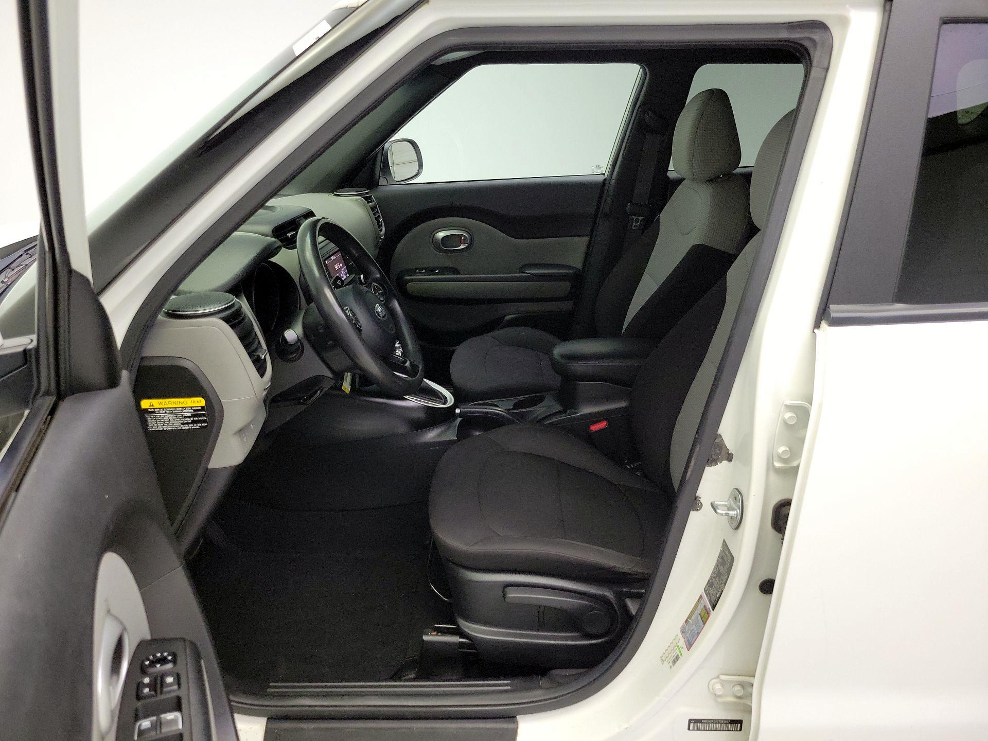 Thumbnail: 2018 Kia Soul - 11