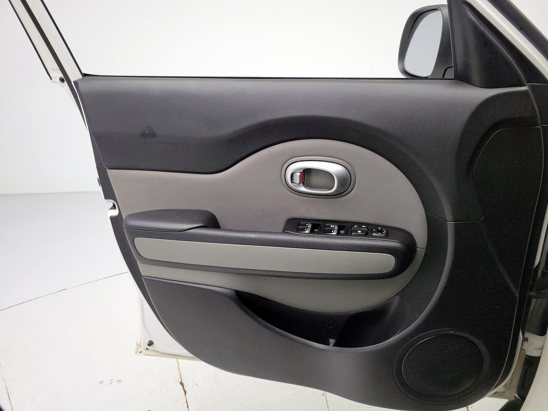 Thumbnail: 2018 Kia Soul - 12