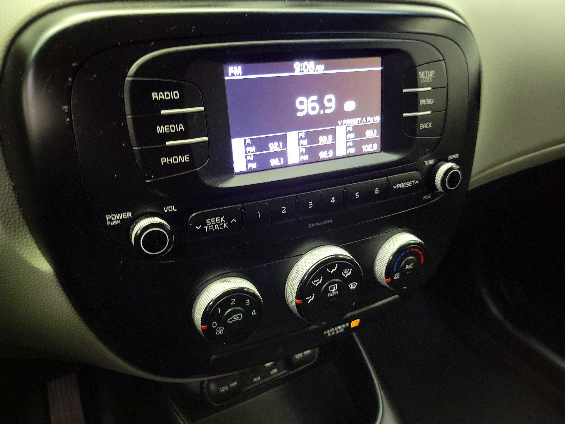 Thumbnail: 2018 Kia Soul - 14