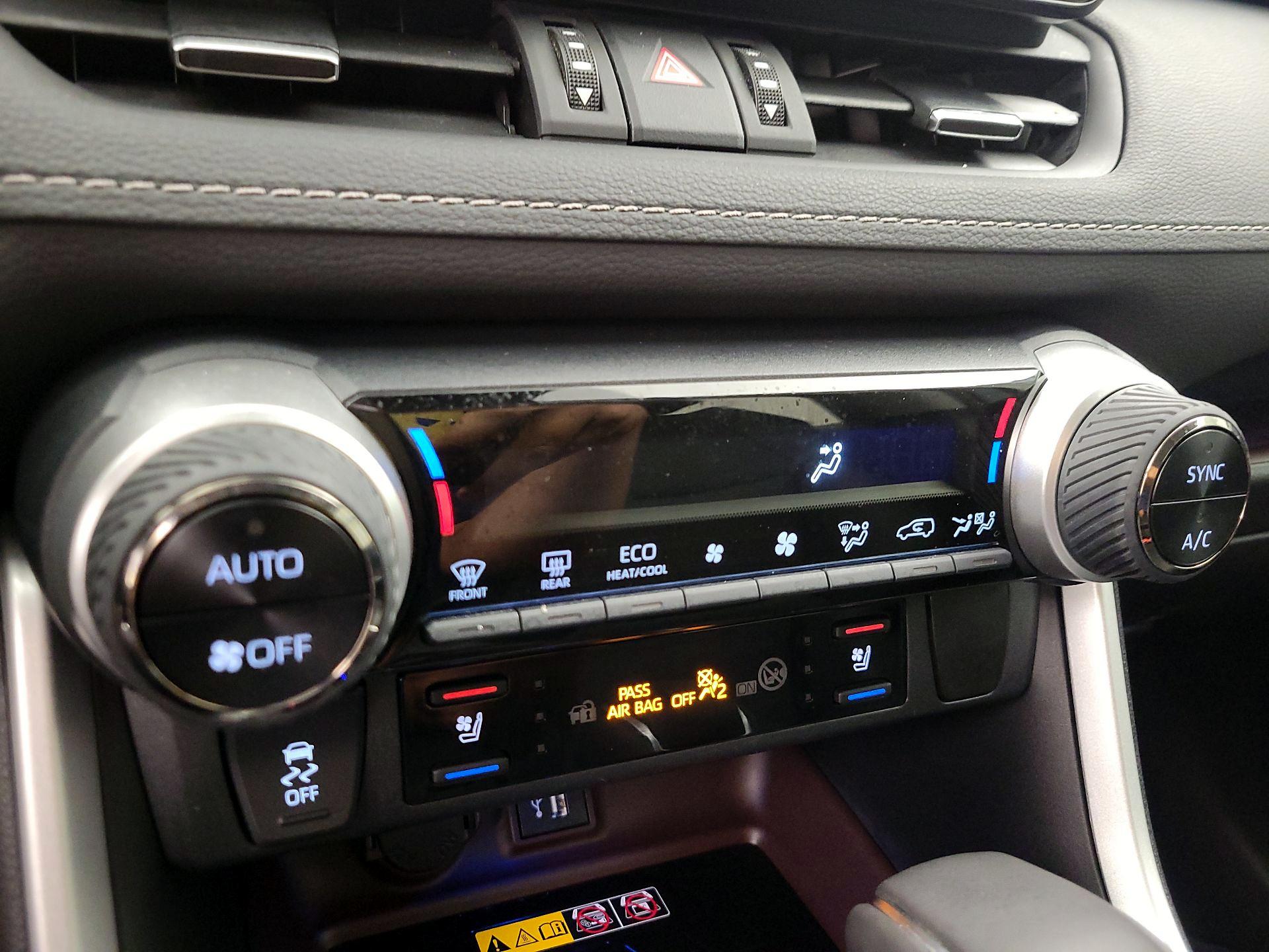 Thumbnail: 2024 Toyota RAV4 - 16
