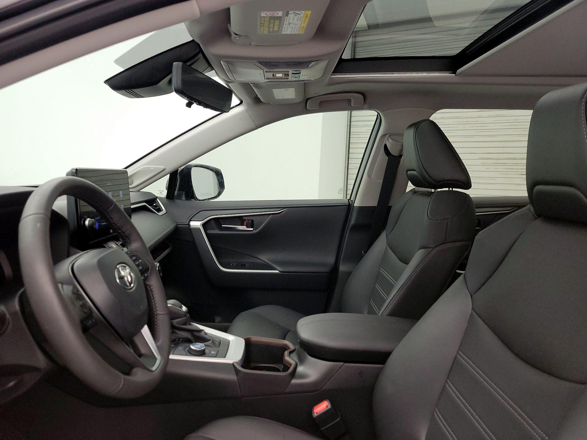 Thumbnail: 2024 Toyota RAV4 - 19