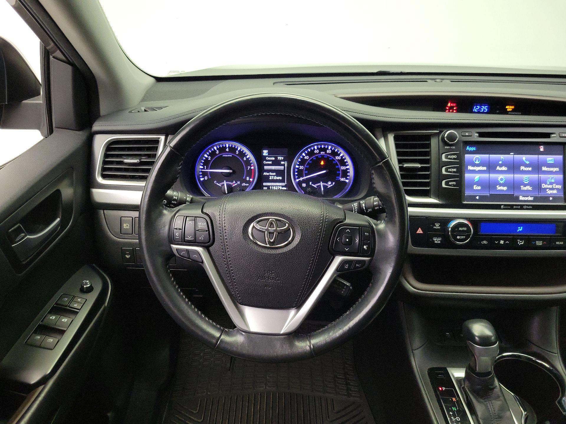 Thumbnail: 2018 Toyota Highlander - 10